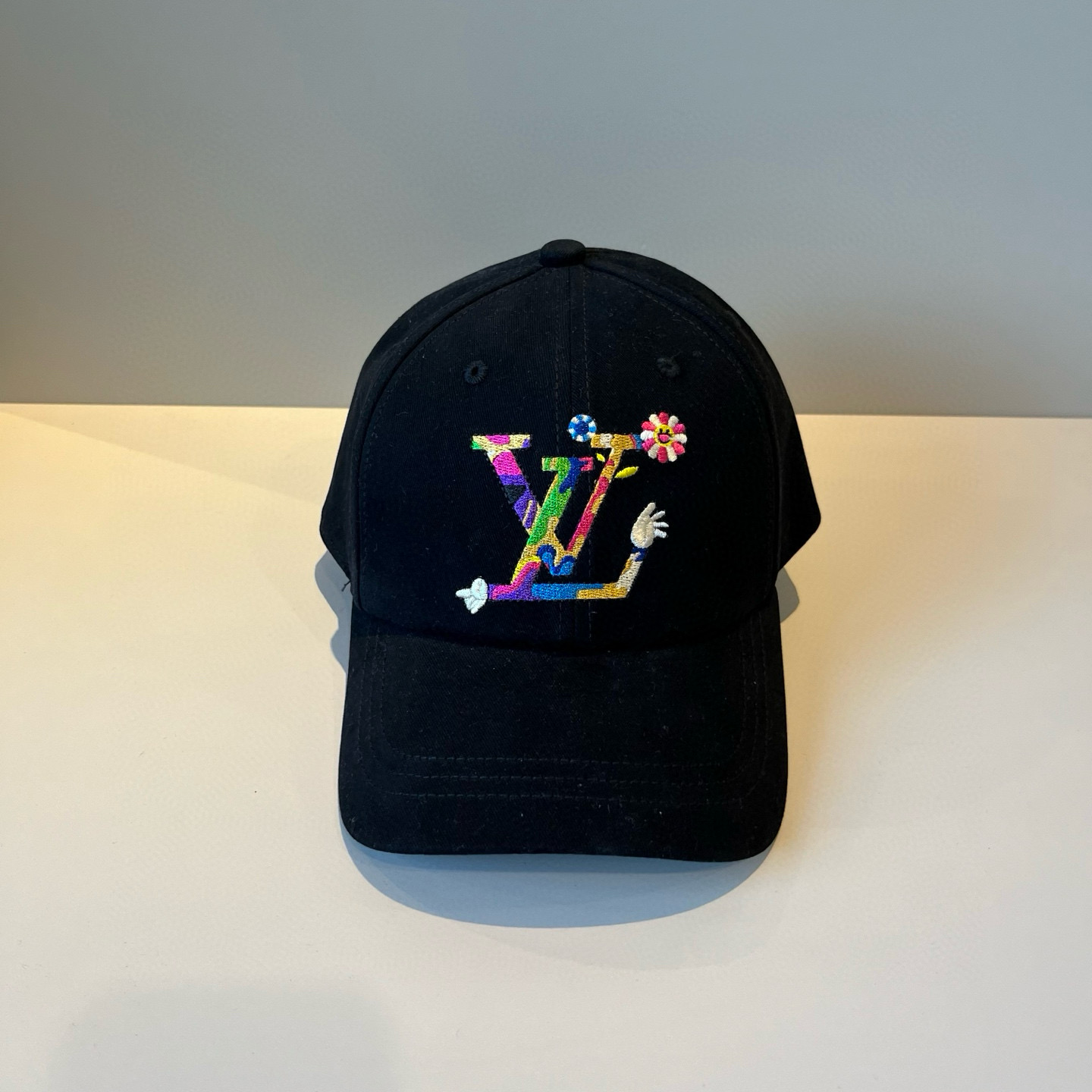 🧢路易威登棒球帽 LouisVuitton😍新款LV棒球帽，重工打造♥️高端大气，百搭款🤗男女通用！跑量
