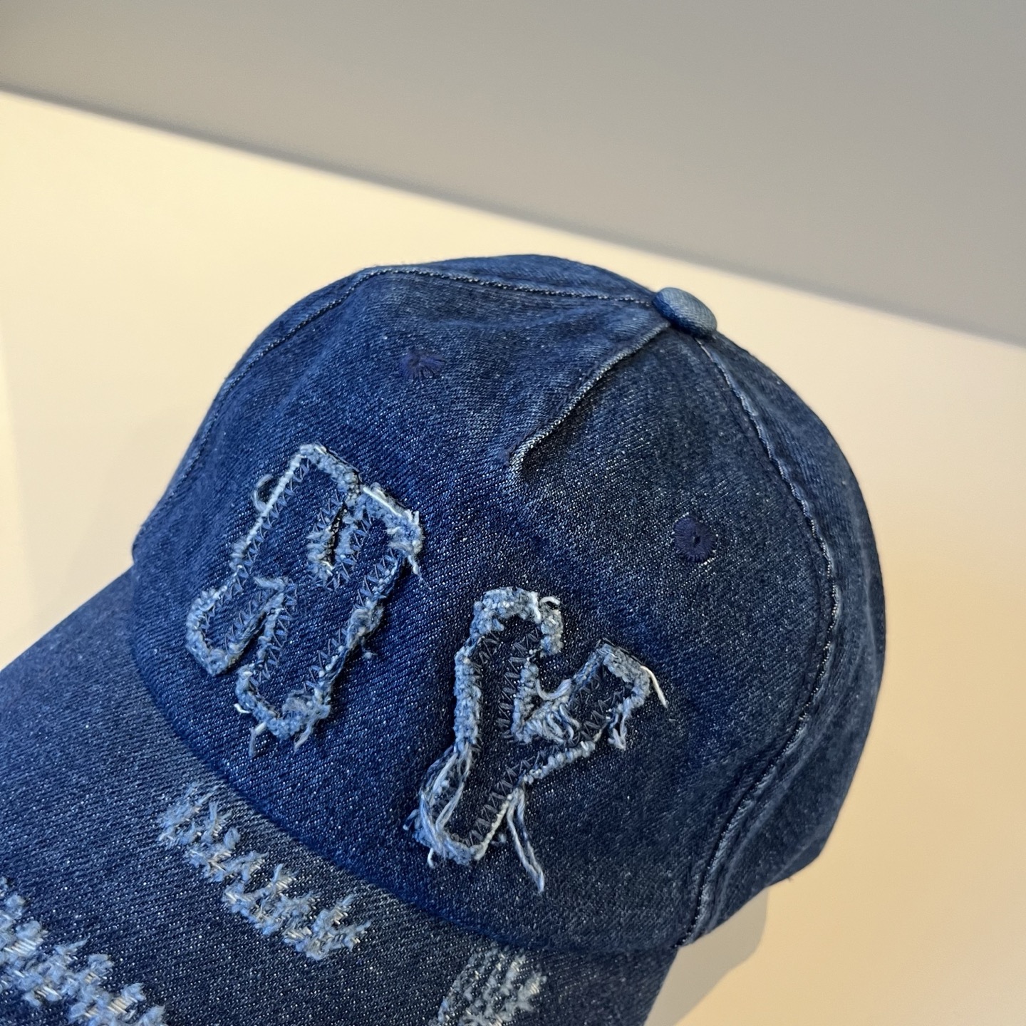  古奇棒球帽♥️GUCCI🧢官网新品，棒球帽，原单品质火爆来袭 。🎩 工艺非常精美 高档大气上档次！低调