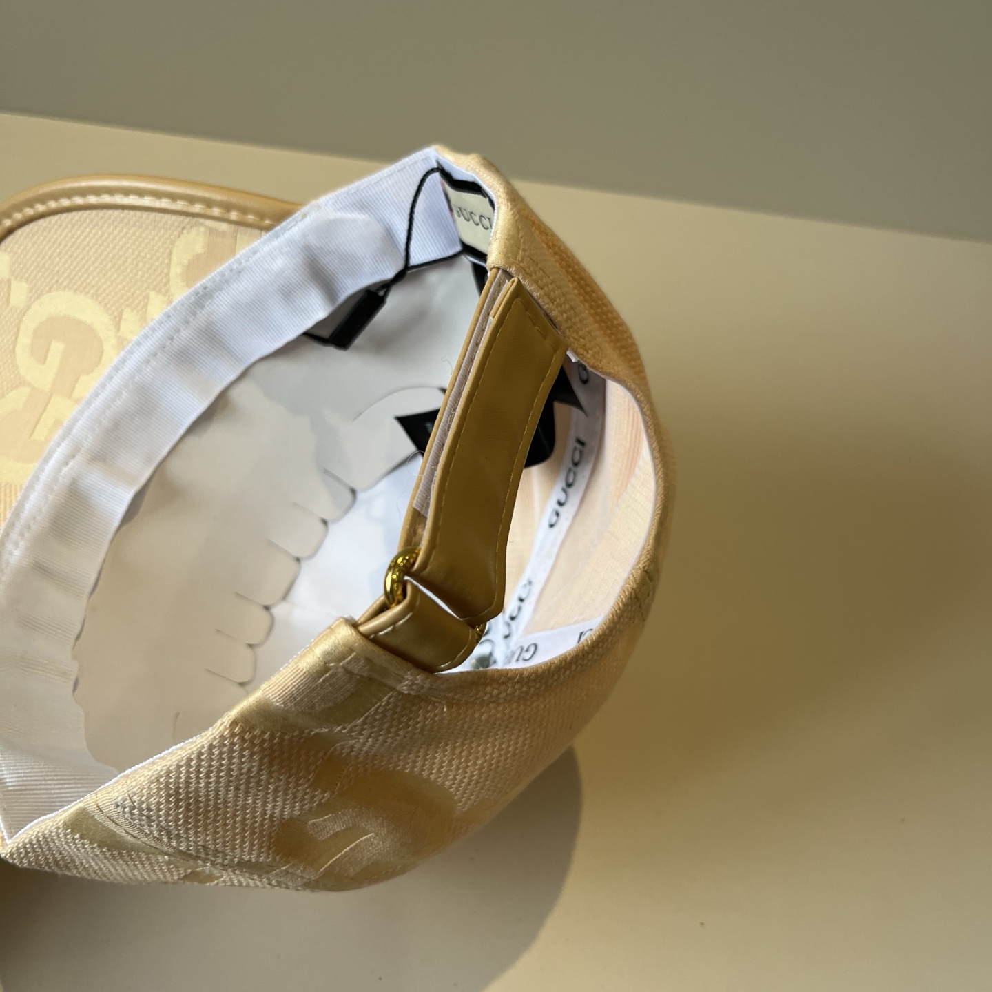  古奇棒球帽♥️GUCCI🧢官网新品，棒球帽，原单品质火爆来袭 。🎩 工艺非常精美 高档大气上档次！低调