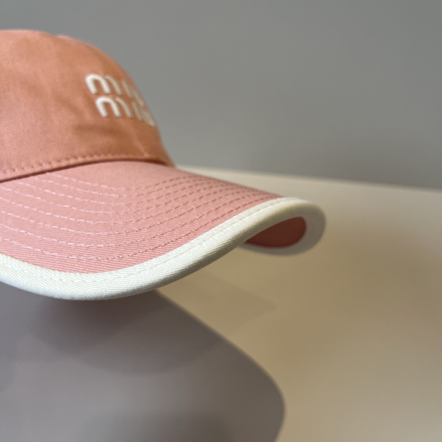  谬谬miumiu 原单春夏新款棒球帽，正品开模订制，原版做工细致质量超赞！