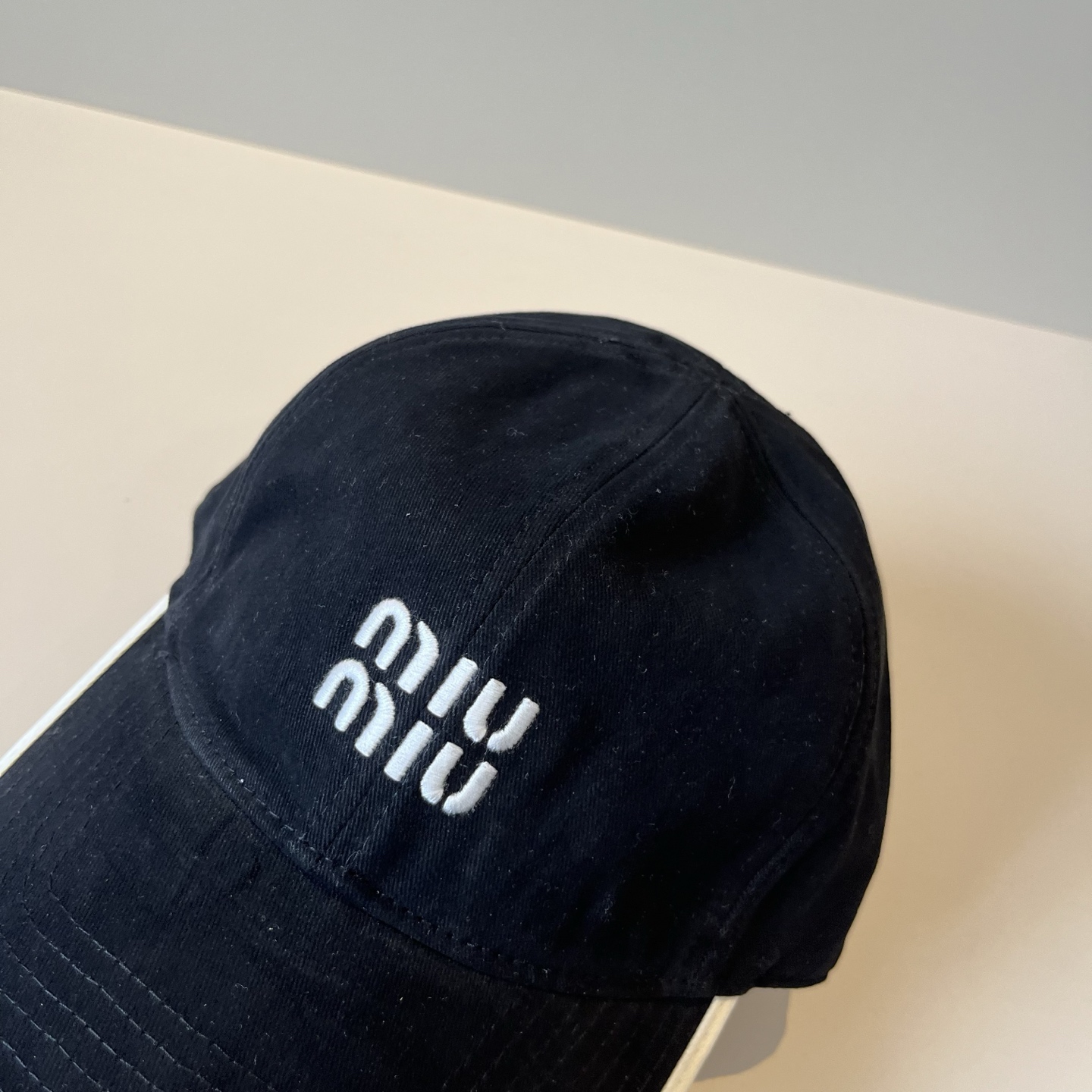  谬谬miumiu 原单春夏新款棒球帽，正品开模订制，原版做工细致质量超赞！