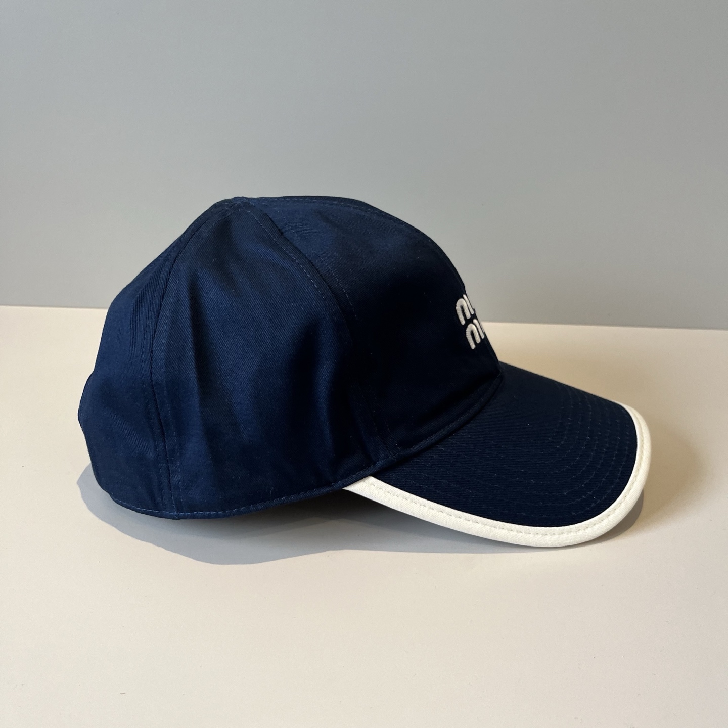  谬谬miumiu 原单春夏新款棒球帽，正品开模订制，原版做工细致质量超赞！