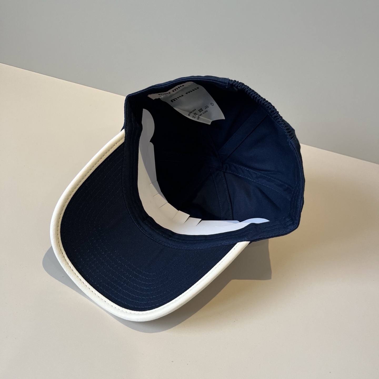  谬谬miumiu 原单春夏新款棒球帽，正品开模订制，原版做工细致质量超赞！