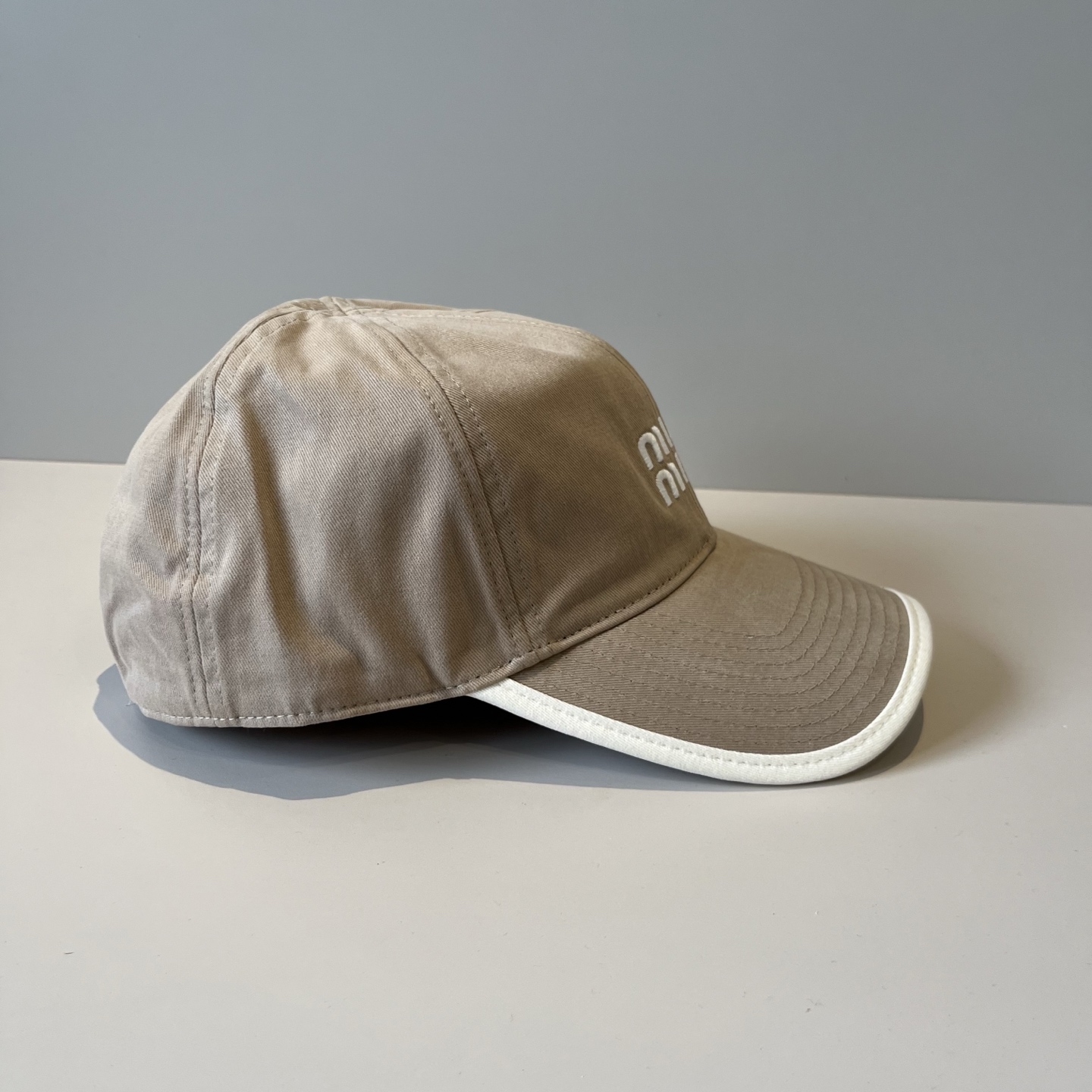  谬谬miumiu 原单春夏新款棒球帽，正品开模订制，原版做工细致质量超赞！