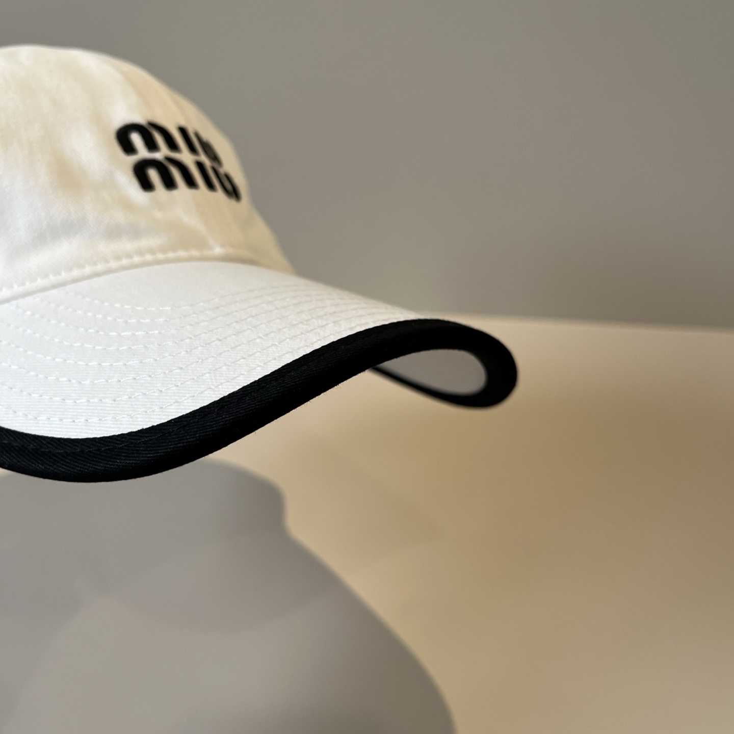  谬谬miumiu 原单春夏新款棒球帽，正品开模订制，原版做工细致质量超赞！