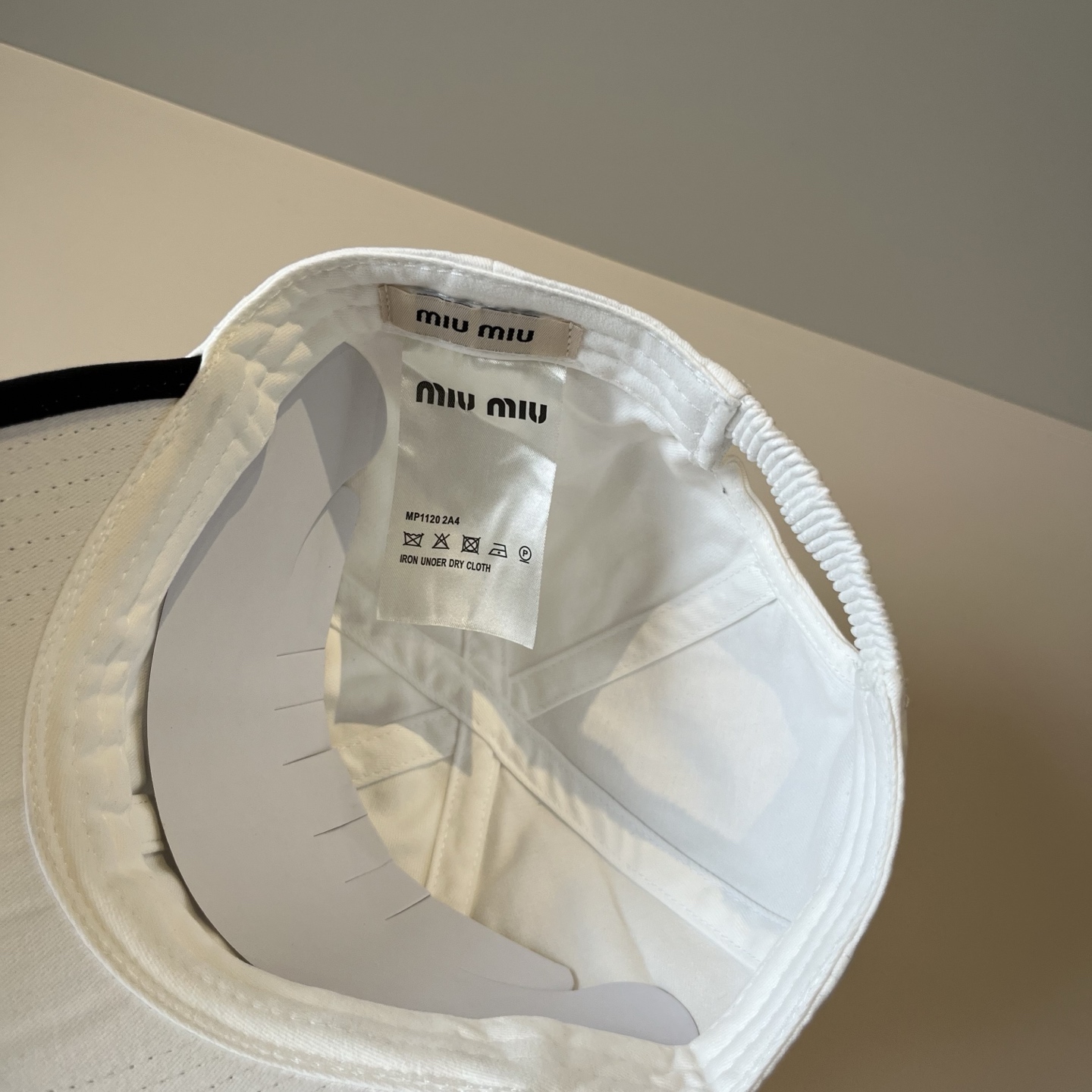  谬谬miumiu 原单春夏新款棒球帽，正品开模订制，原版做工细致质量超赞！