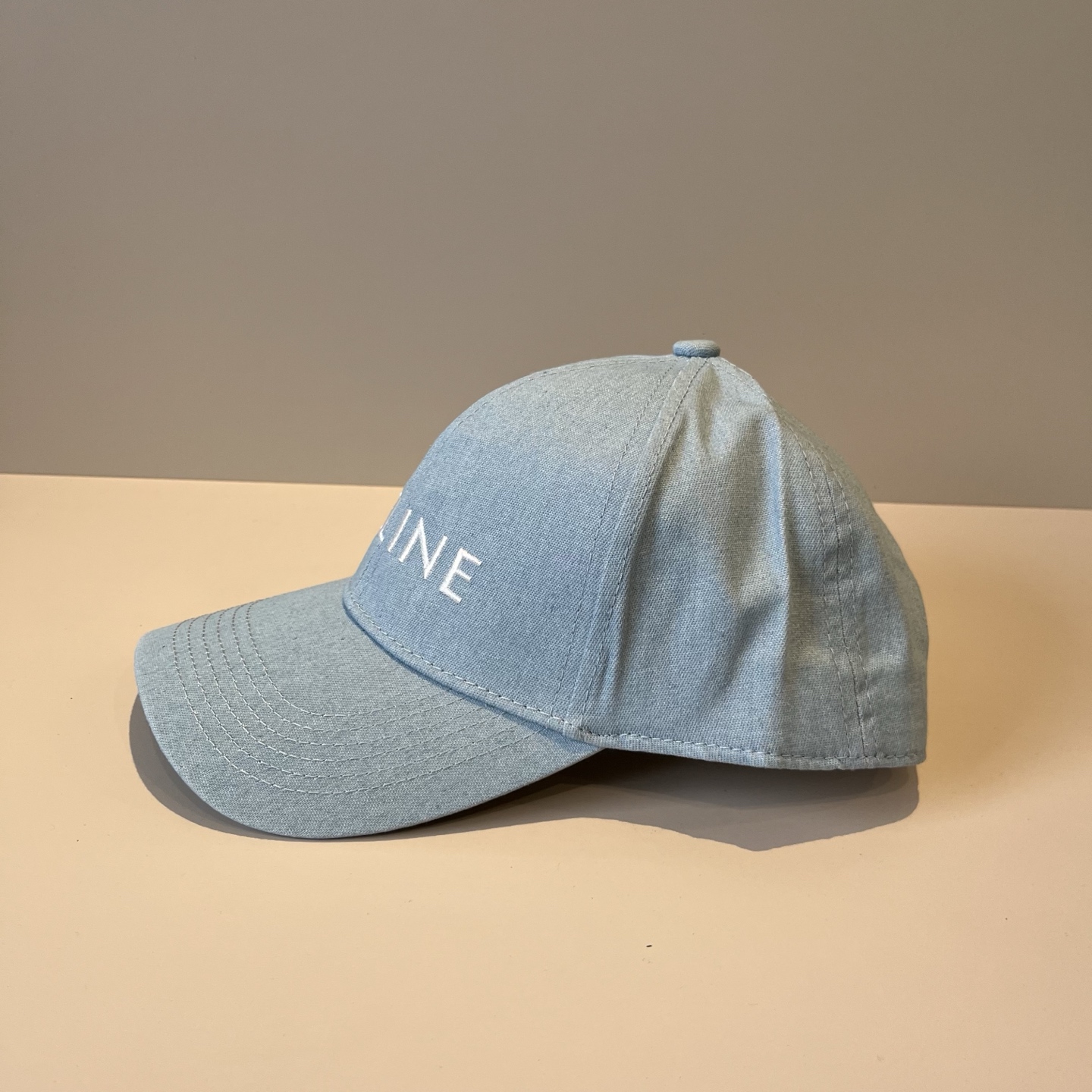 【CELINE赛琳】新款经典休闲潮流款 棒球帽🧢日韩风格，随便搭配都超好看！出门旅游，绝对要入手的一款