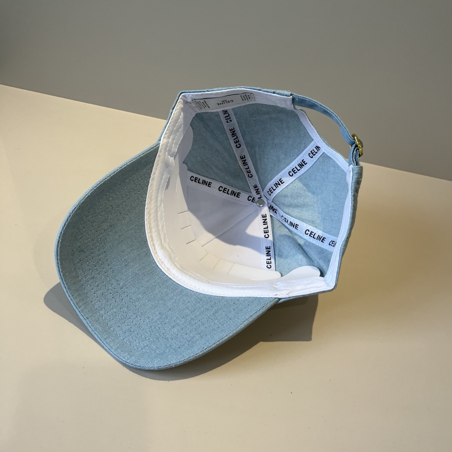 【CELINE赛琳】新款经典休闲潮流款 棒球帽🧢日韩风格，随便搭配都超好看！出门旅游，绝对要入手的一款