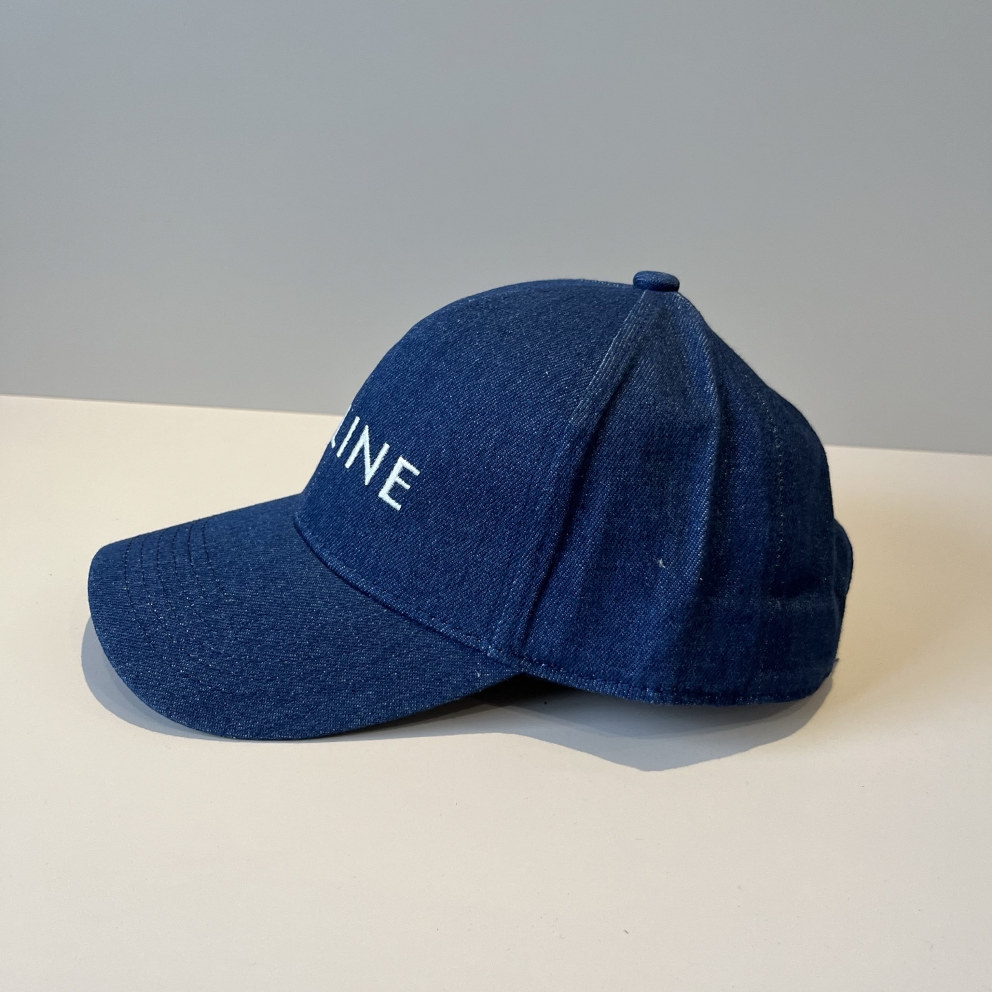【CELINE赛琳】新款经典休闲潮流款 棒球帽🧢日韩风格，随便搭配都超好看！出门旅游，绝对要入手的一款