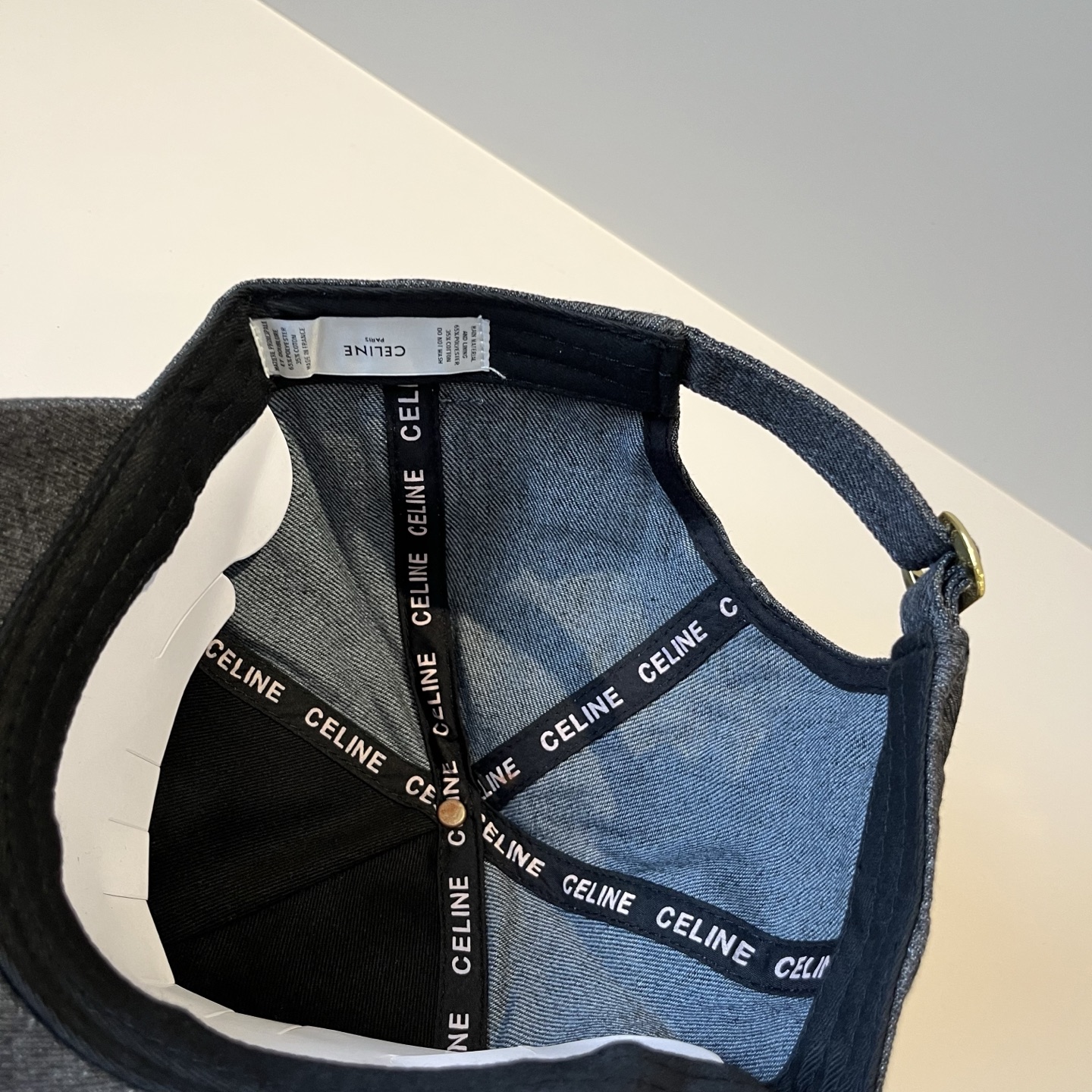 【CELINE赛琳】新款经典休闲潮流款 棒球帽🧢日韩风格，随便搭配都超好看！出门旅游，绝对要入手的一款