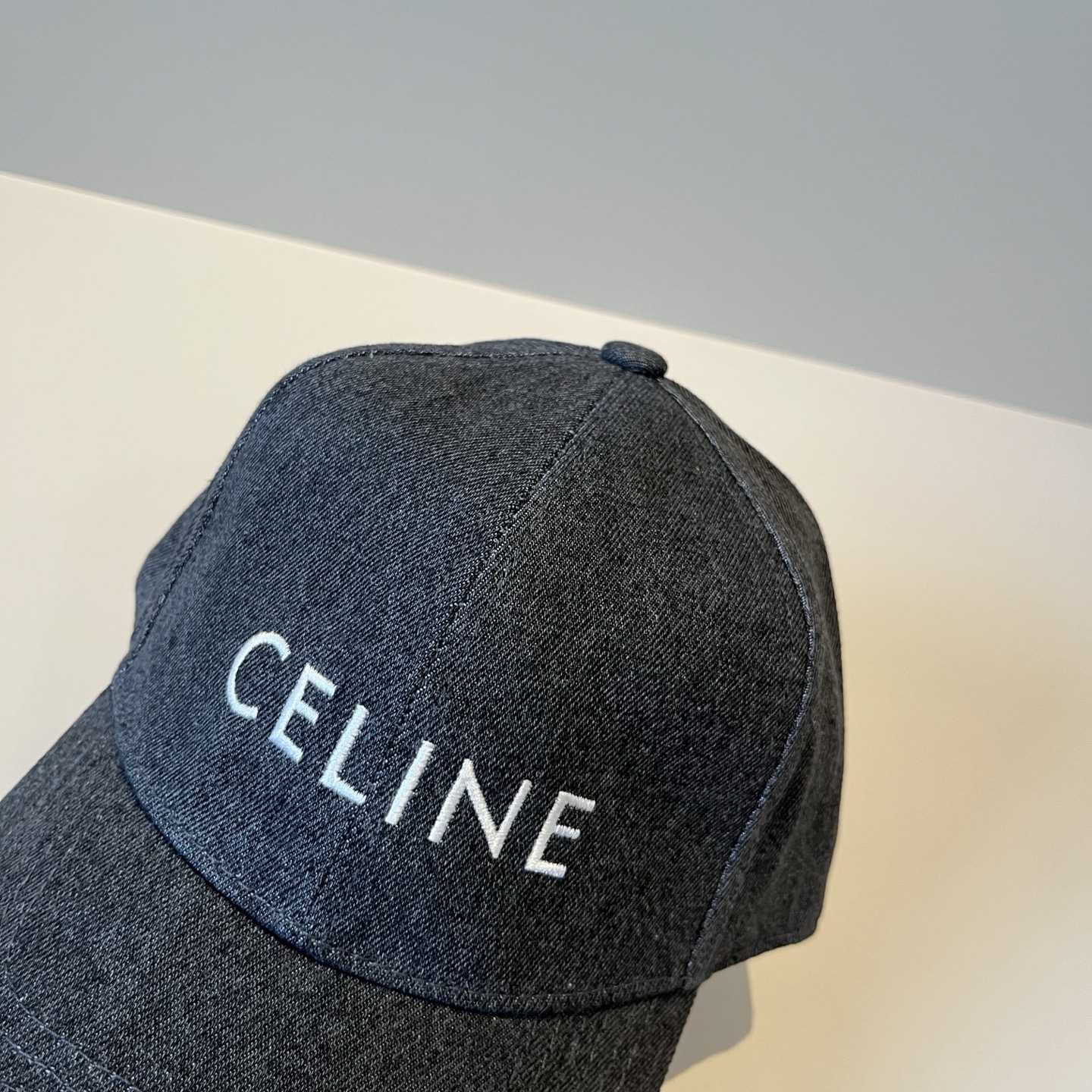 【CELINE赛琳】新款经典休闲潮流款 棒球帽🧢日韩风格，随便搭配都超好看！出门旅游，绝对要入手的一款