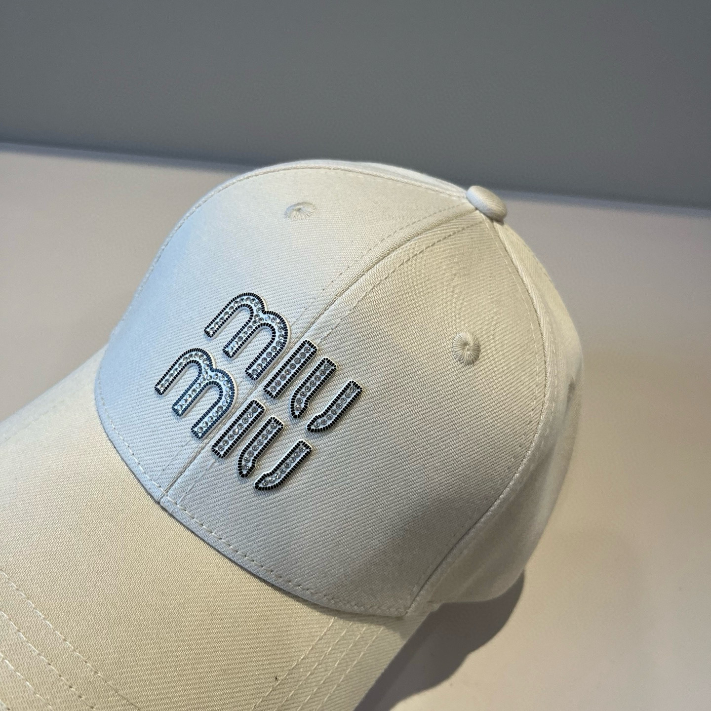  谬谬miumiu 原单春夏新款棒球帽，正品开模订制，原版做工细致质量超赞！