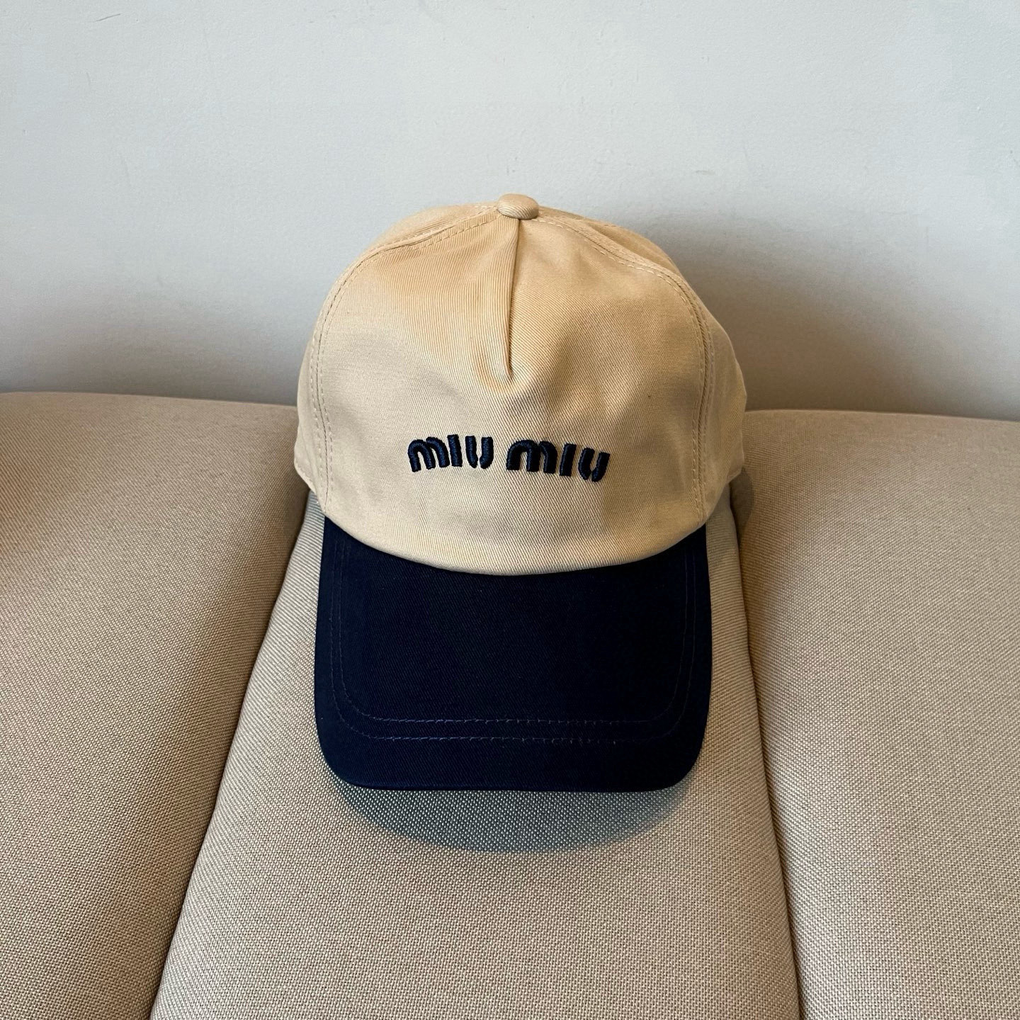 谬谬miumiu 原单春夏新款棒球帽，正品开模订制，原版做工细致质量超赞！