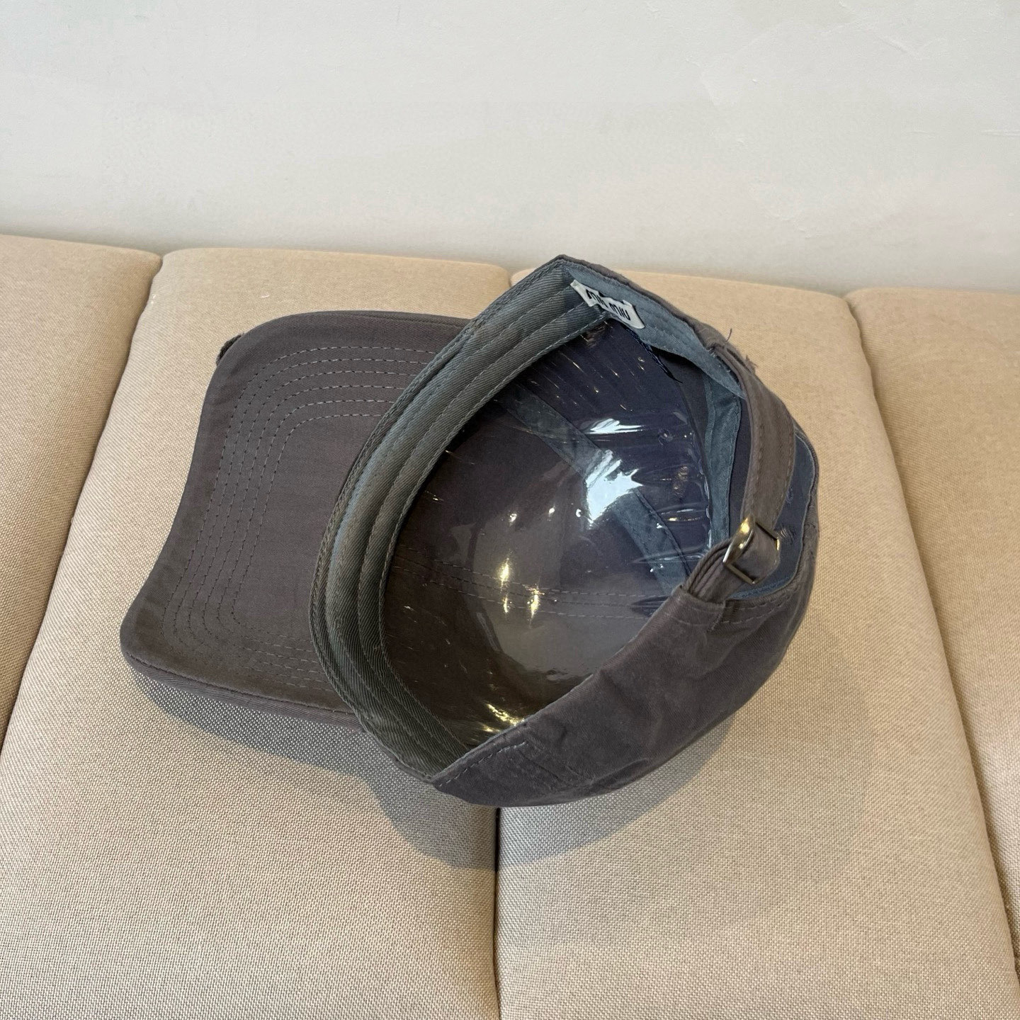  谬谬miumiu 原单春夏新款棒球帽，正品开模订制，原版做工细致质量超赞！