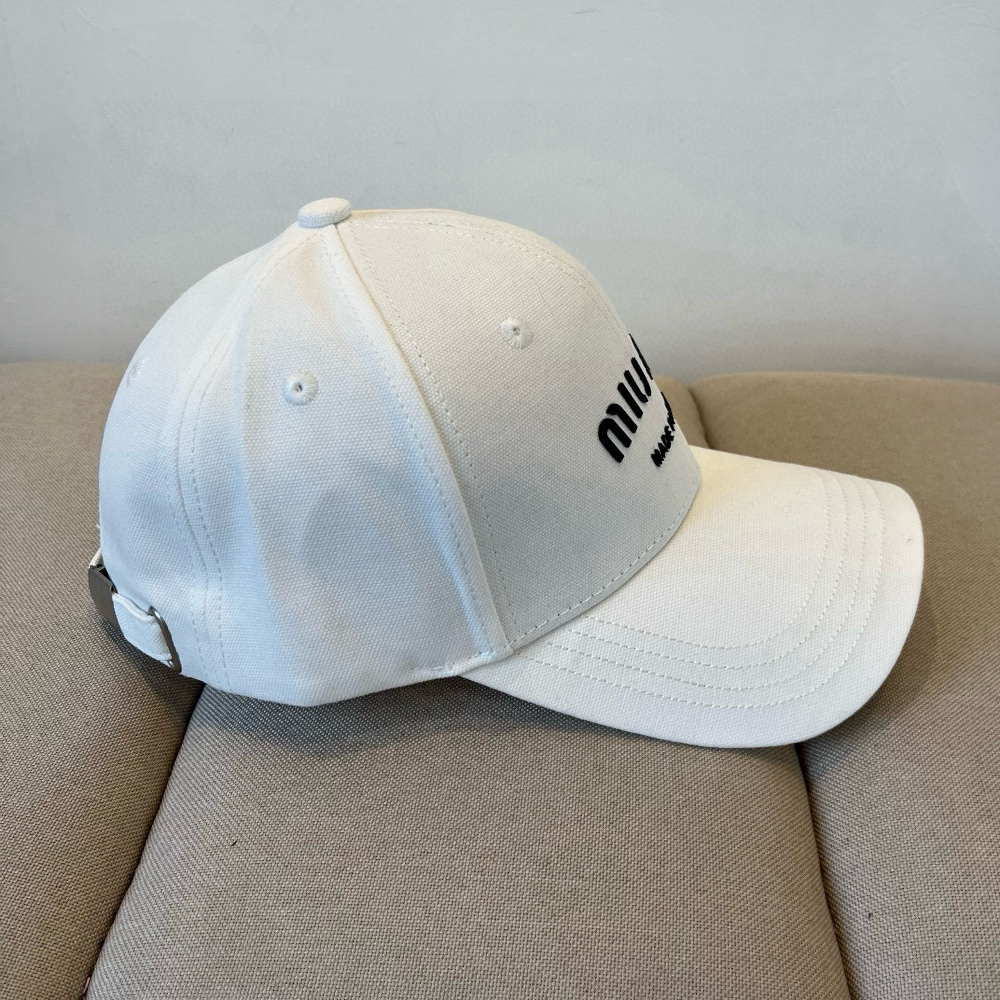  谬谬miumiu 原单春夏新款棒球帽，正品开模订制，原版做工细致质量超赞！