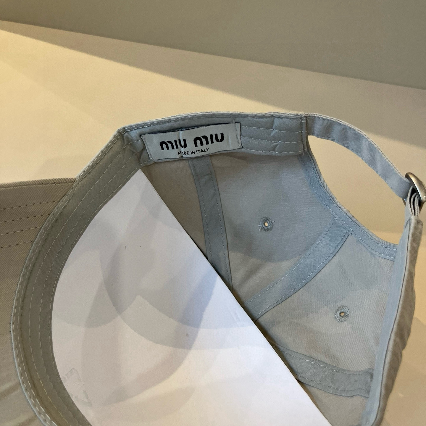  谬谬miumiu 原单春夏新款棒球帽，正品开模订制，原版做工细致质量超赞！