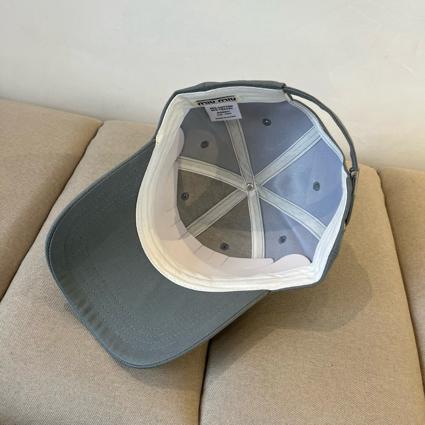  谬谬miumiu 原单春夏新款棒球帽，正品开模订制，原版做工细致质量超赞！