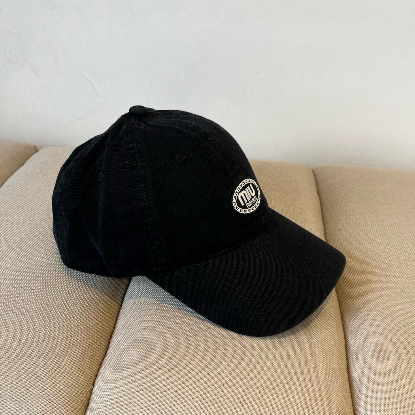  谬谬miumiu 原单春夏新款棒球帽，正品开模订制，原版做工细致质量超赞！