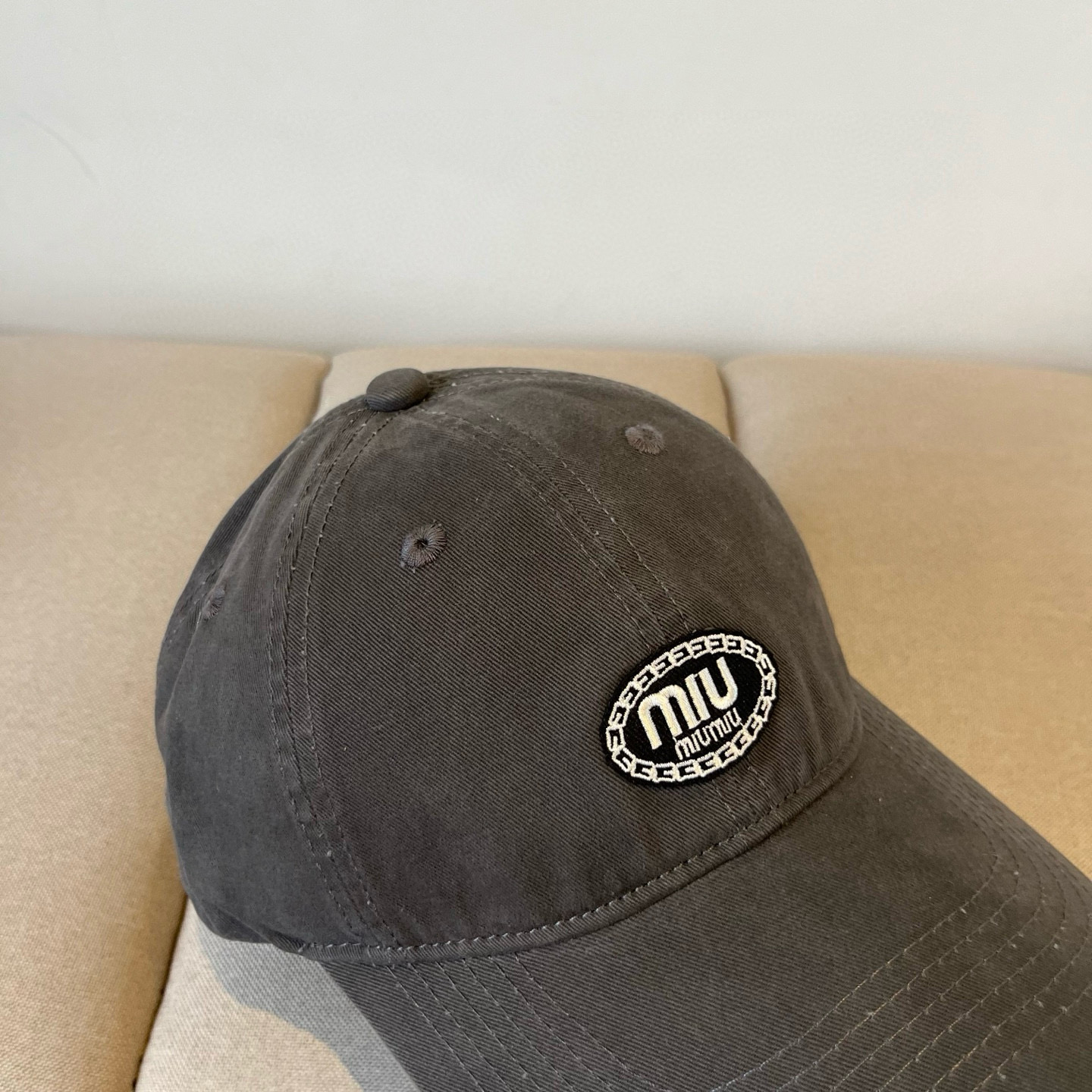  谬谬miumiu 原单春夏新款棒球帽，正品开模订制，原版做工细致质量超赞！