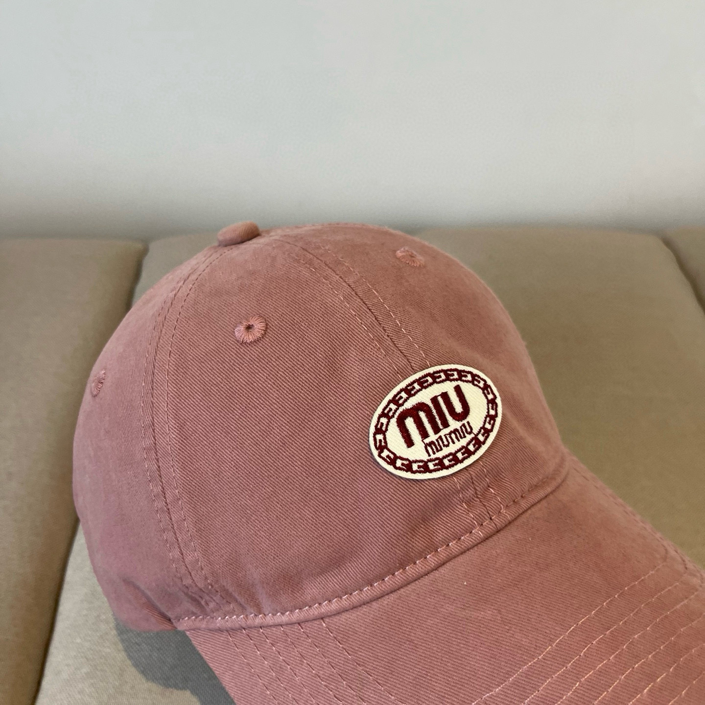  谬谬miumiu 原单春夏新款棒球帽，正品开模订制，原版做工细致质量超赞！