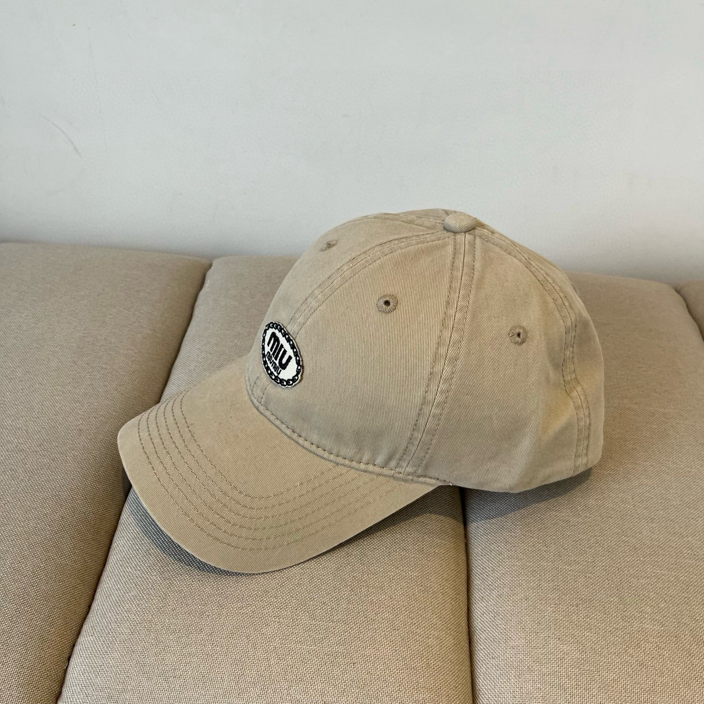  谬谬miumiu 原单春夏新款棒球帽，正品开模订制，原版做工细致质量超赞！