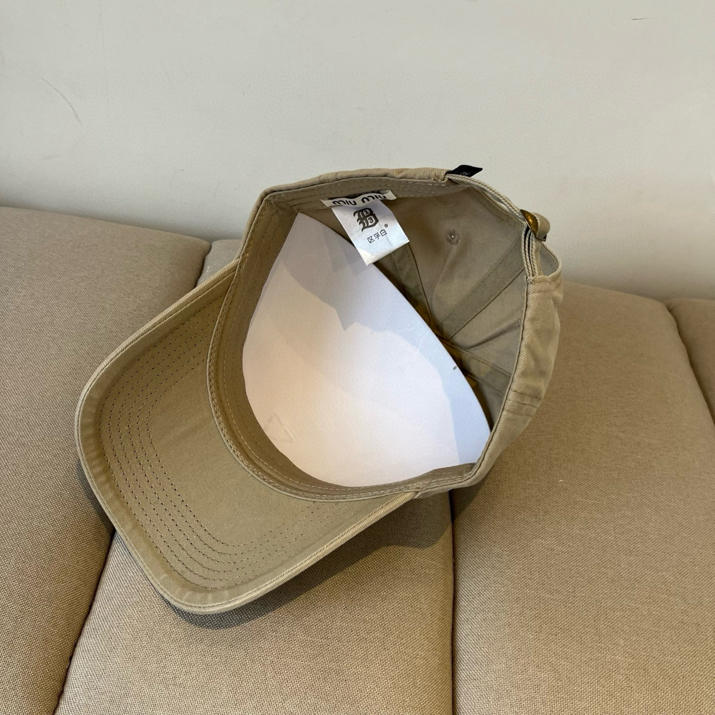  谬谬miumiu 原单春夏新款棒球帽，正品开模订制，原版做工细致质量超赞！