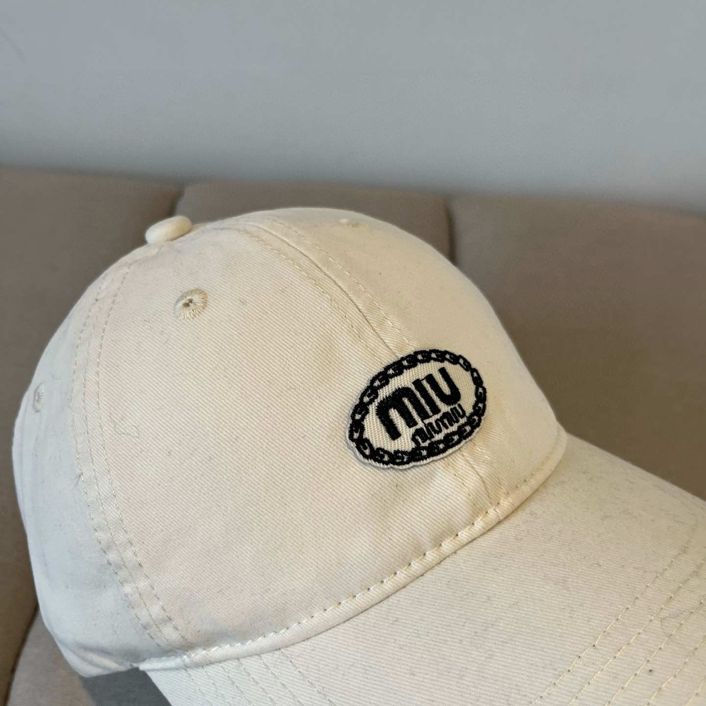  谬谬miumiu 原单春夏新款棒球帽，正品开模订制，原版做工细致质量超赞！