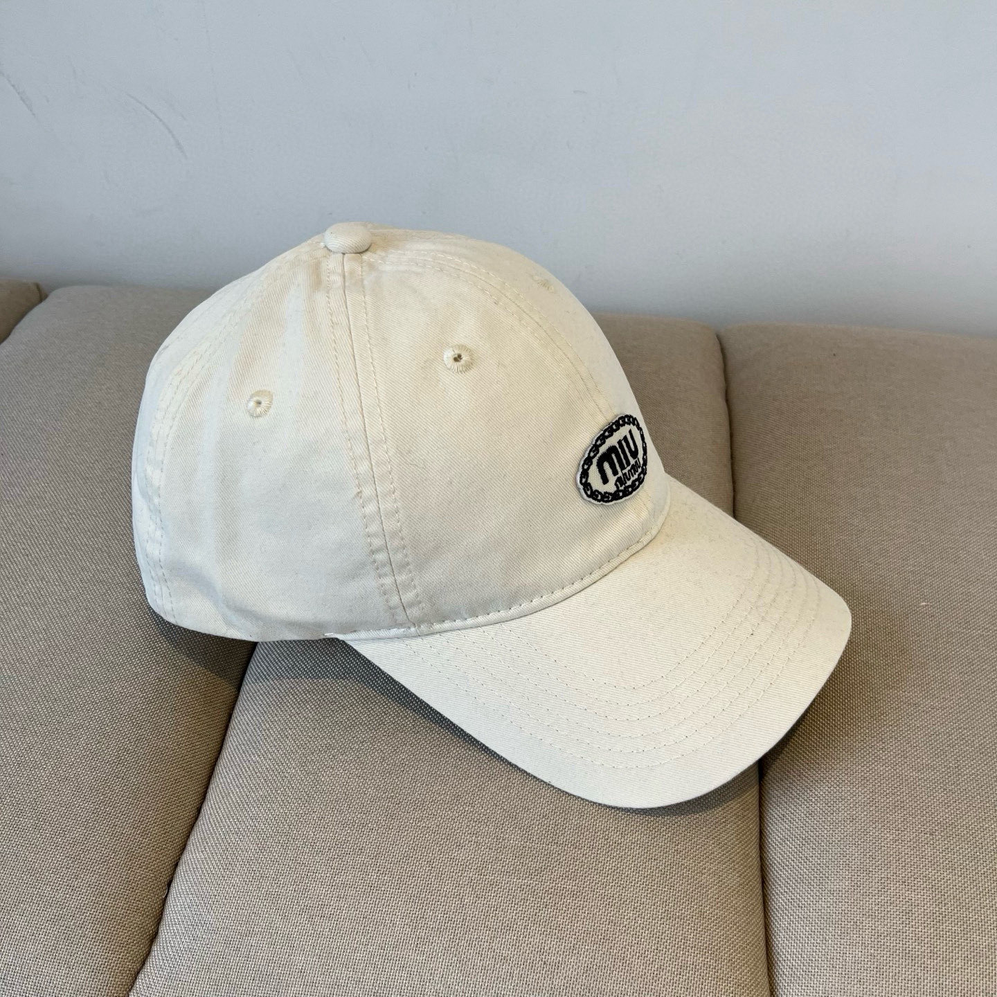  谬谬miumiu 原单春夏新款棒球帽，正品开模订制，原版做工细致质量超赞！
