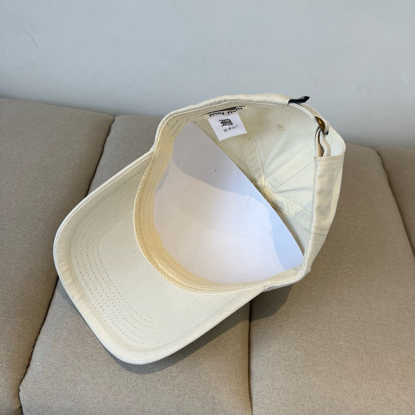  谬谬miumiu 原单春夏新款棒球帽，正品开模订制，原版做工细致质量超赞！