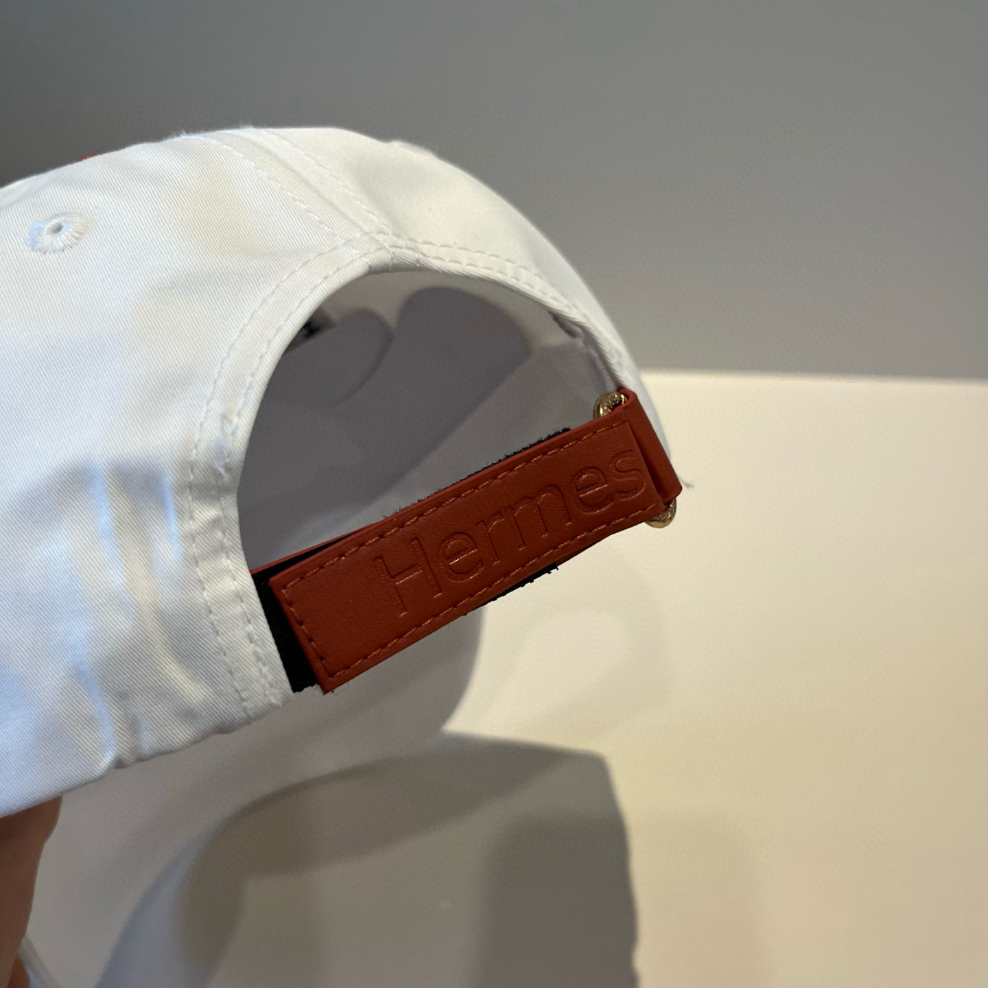  爱马仕Hermes 官网新品经典款 棒球帽🎩 原单品质 火爆来袭。 工艺非常精美爱心 高档大气上档次 