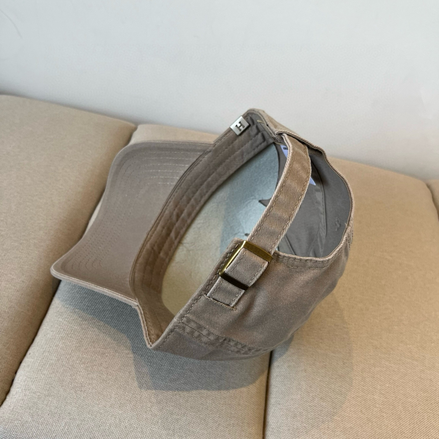  爱马仕Hermes 官网新品经典款 棒球帽🎩 原单品质 火爆来袭。 工艺非常精美爱心 高档大气上档次 