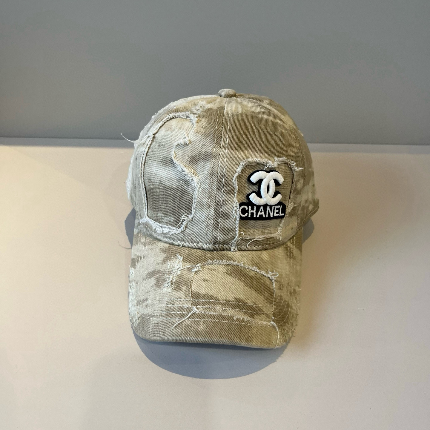 NO:352566,Chanel CHANEL new baseball cap, Xiaoxiang classic simple, fashionable and casual design New hat Straw hat Fisherman hat Baseball cap, hat, chanel, chanel, espadrilles, hats香奈儿CHANEL 新品棒球帽,小香经典简约,时尚休闲设计 跑量新品帽子草帽渔夫帽棒球帽,帽子,chanel,chanel,espadrilles,hats,hat