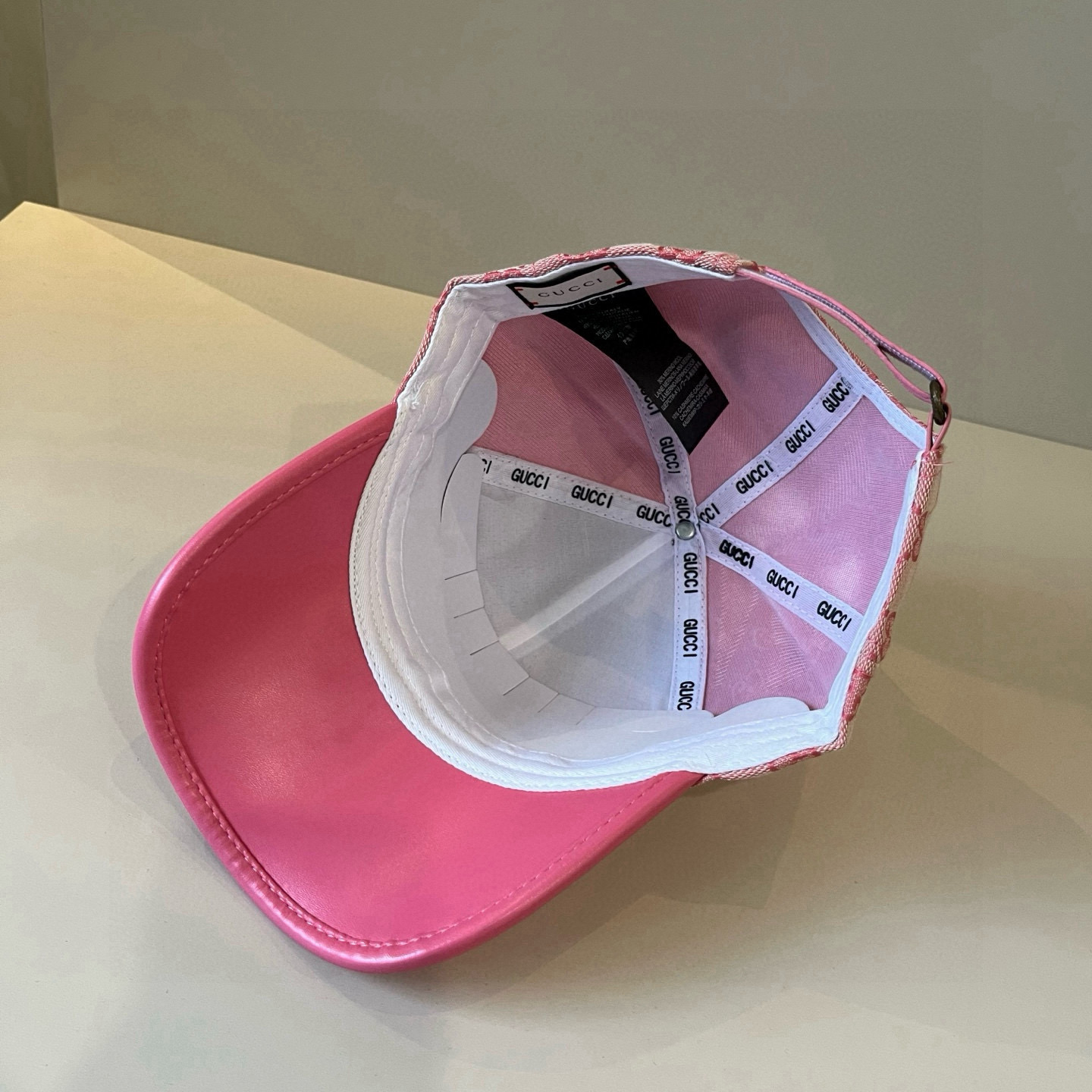  古奇棒球帽♥️GUCCI🧢官网新品，棒球帽，原单品质火爆来袭 。🎩 工艺非常精美 高档大气上档次！低调