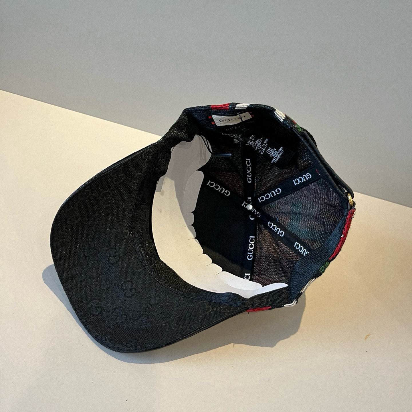  古奇棒球帽♥️GUCCI🧢官网新品，棒球帽，原单品质火爆来袭 。🎩 工艺非常精美 高档大气上档次！低调