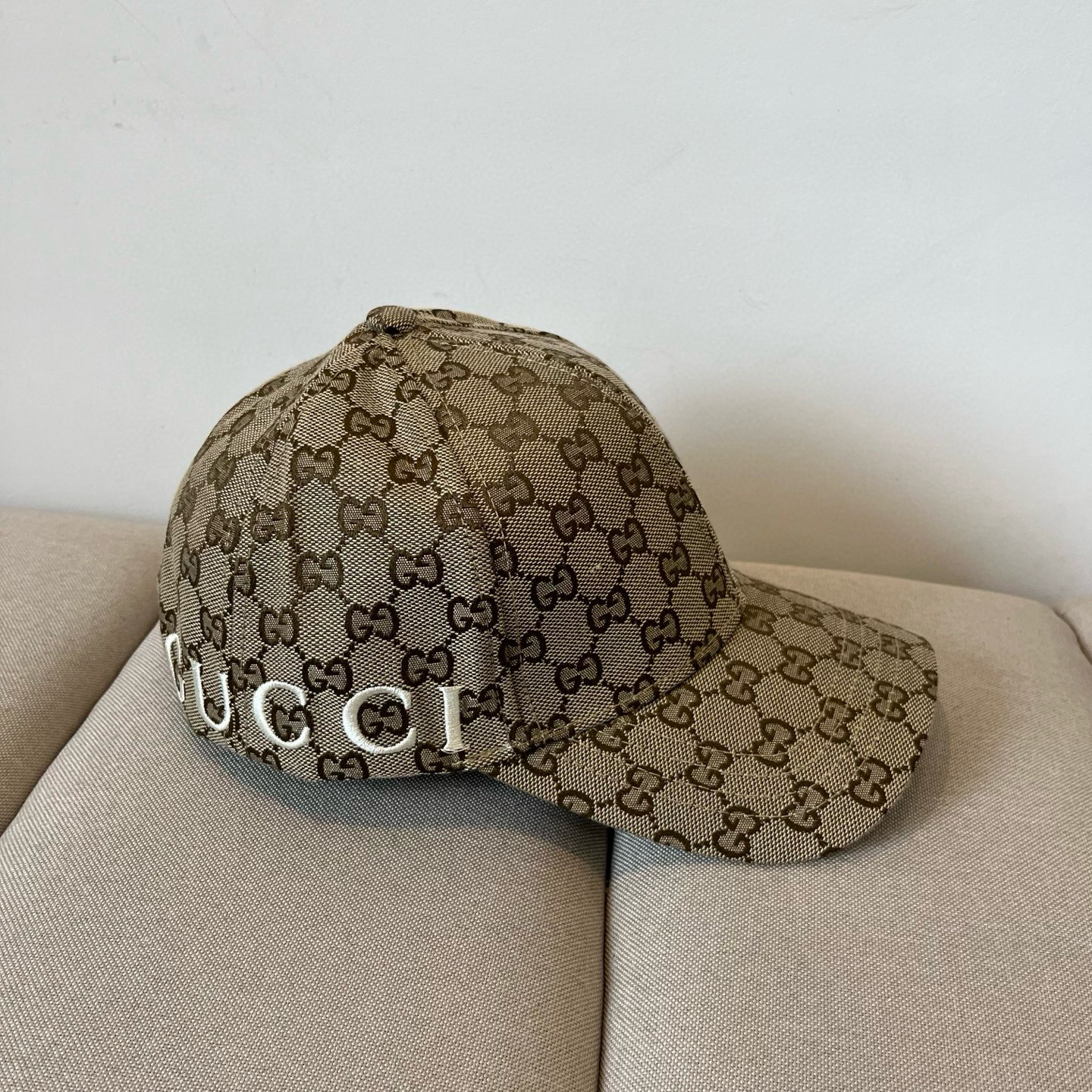  古奇棒球帽♥️GUCCI🧢官网新品，棒球帽，原单品质火爆来袭 。🎩 工艺非常精美 高档大气上档次！低调