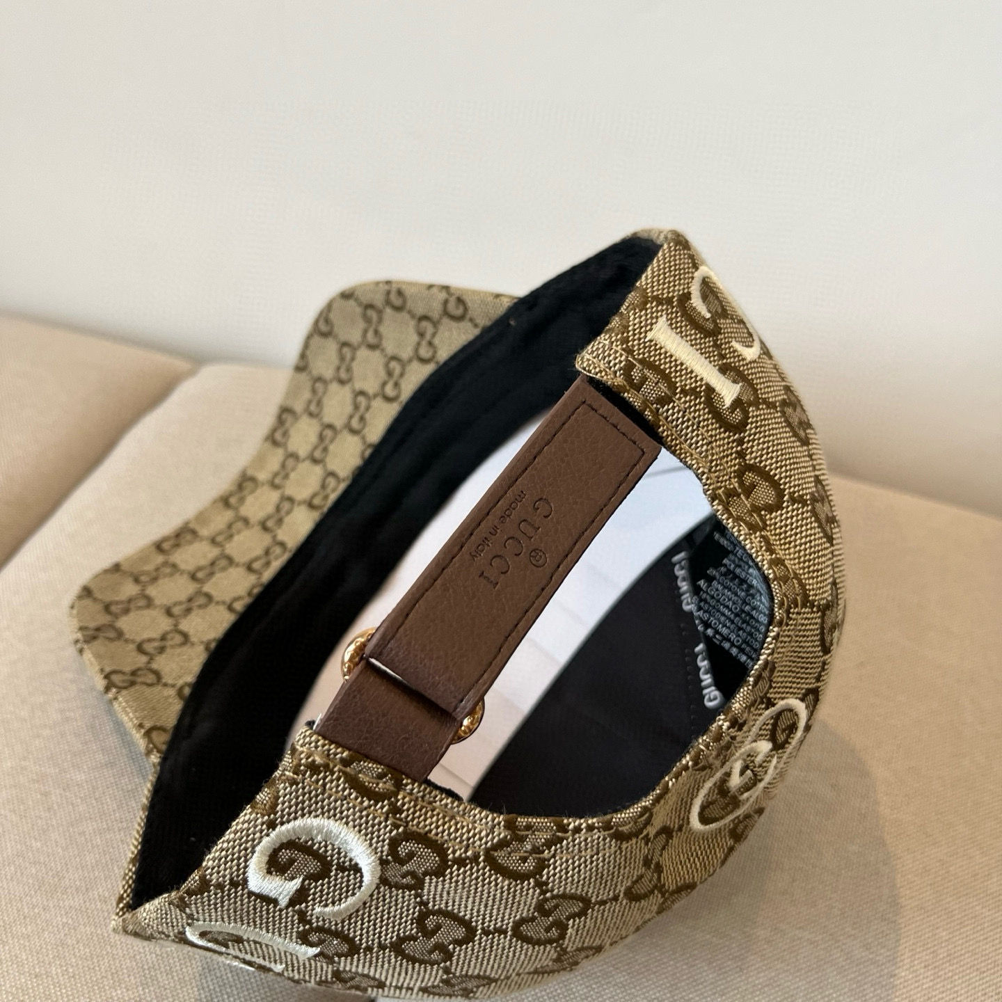  古奇棒球帽♥️GUCCI🧢官网新品，棒球帽，原单品质火爆来袭 。🎩 工艺非常精美 高档大气上档次！低调