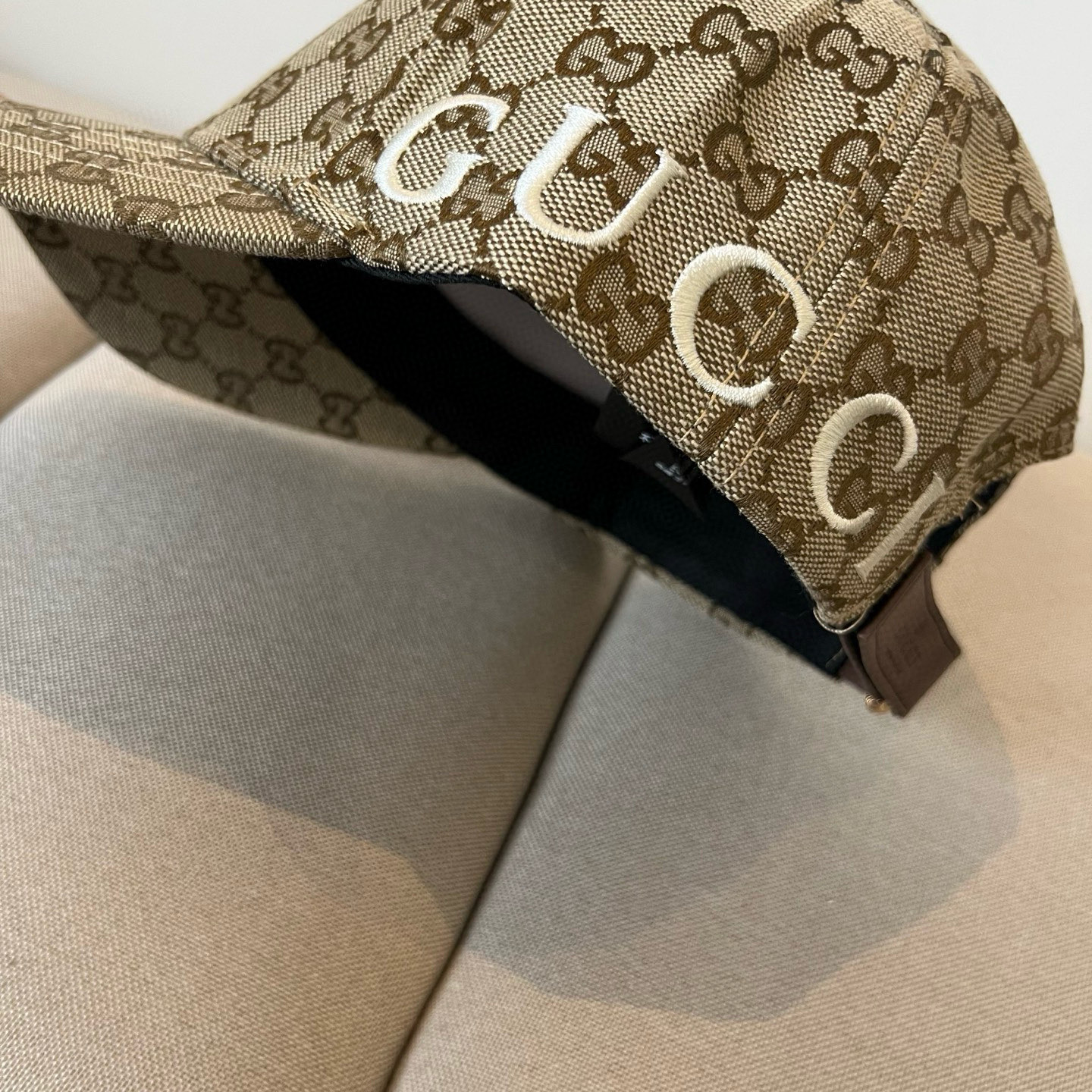  古奇棒球帽♥️GUCCI🧢官网新品，棒球帽，原单品质火爆来袭 。🎩 工艺非常精美 高档大气上档次！低调
