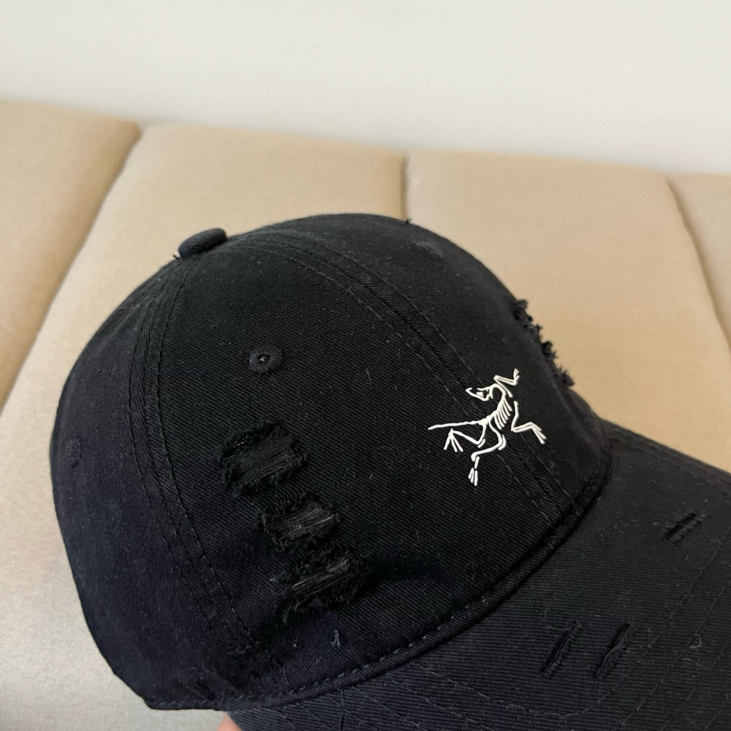 【始祖鸟】2025春款新款简约棒球帽，新款出货，大牌款超好搭配，赶紧入手！