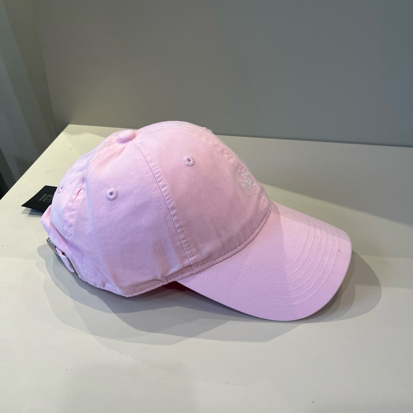 【始祖鸟】2025春款新款简约棒球帽，新款出货，大牌款超好搭配，赶紧入手！