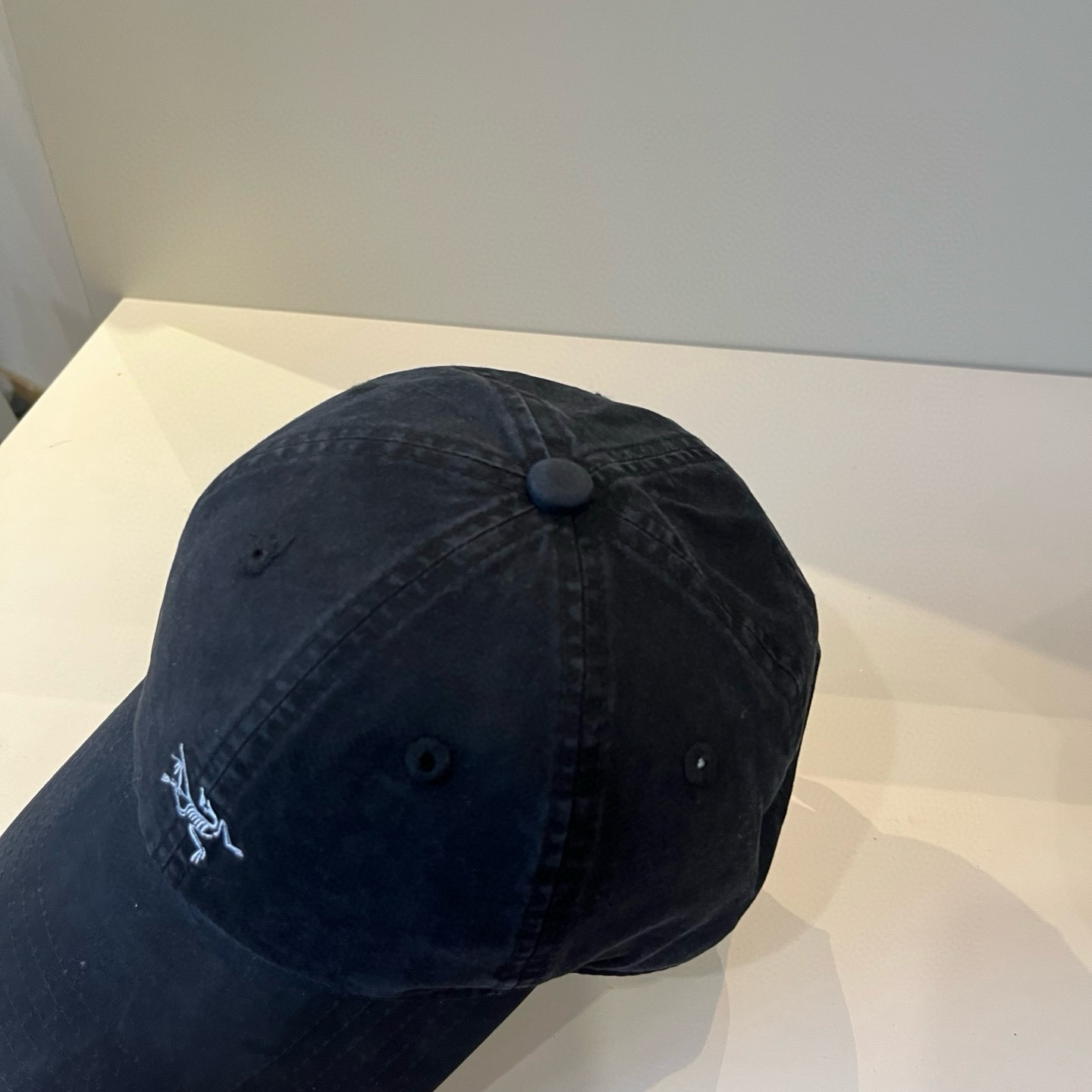 【始祖鸟】2025春款新款简约棒球帽，新款出货，大牌款超好搭配，赶紧入手！