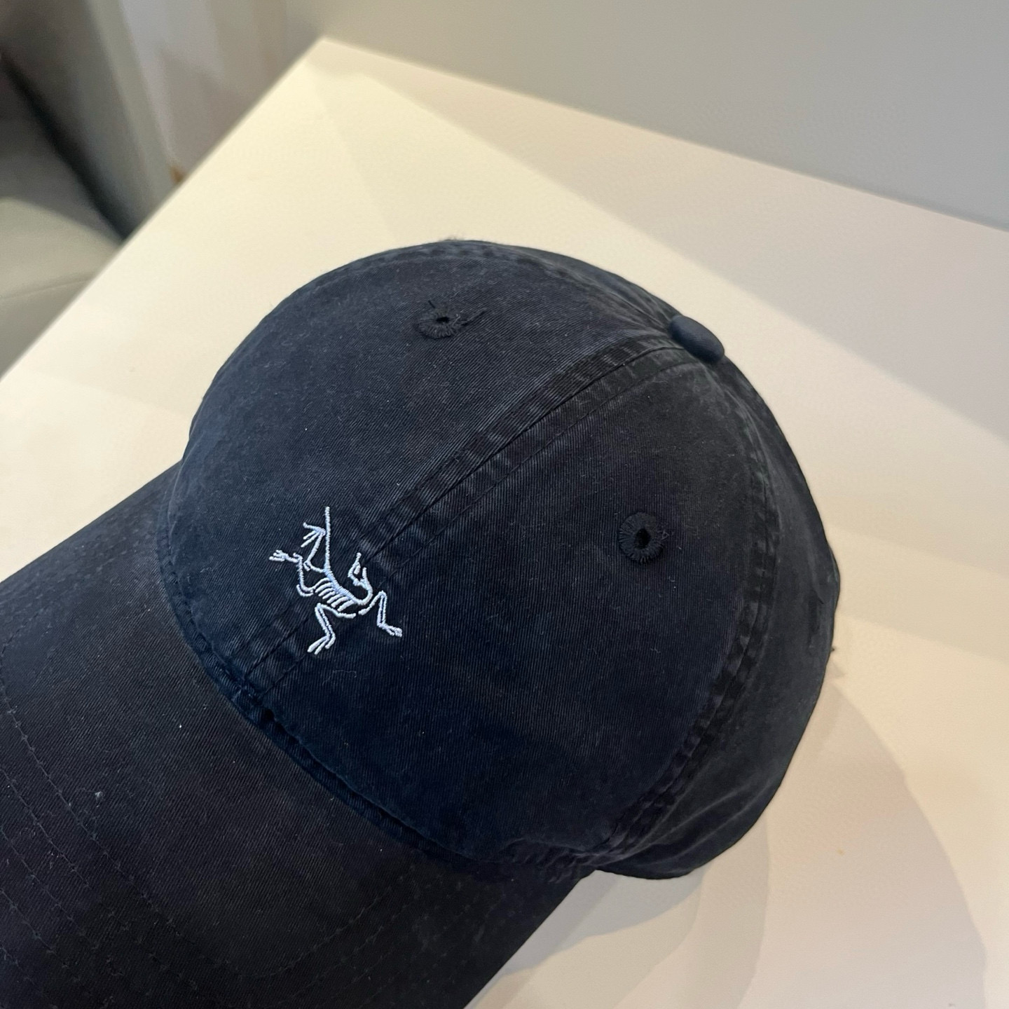 【始祖鸟】2025春款新款简约棒球帽，新款出货，大牌款超好搭配，赶紧入手！