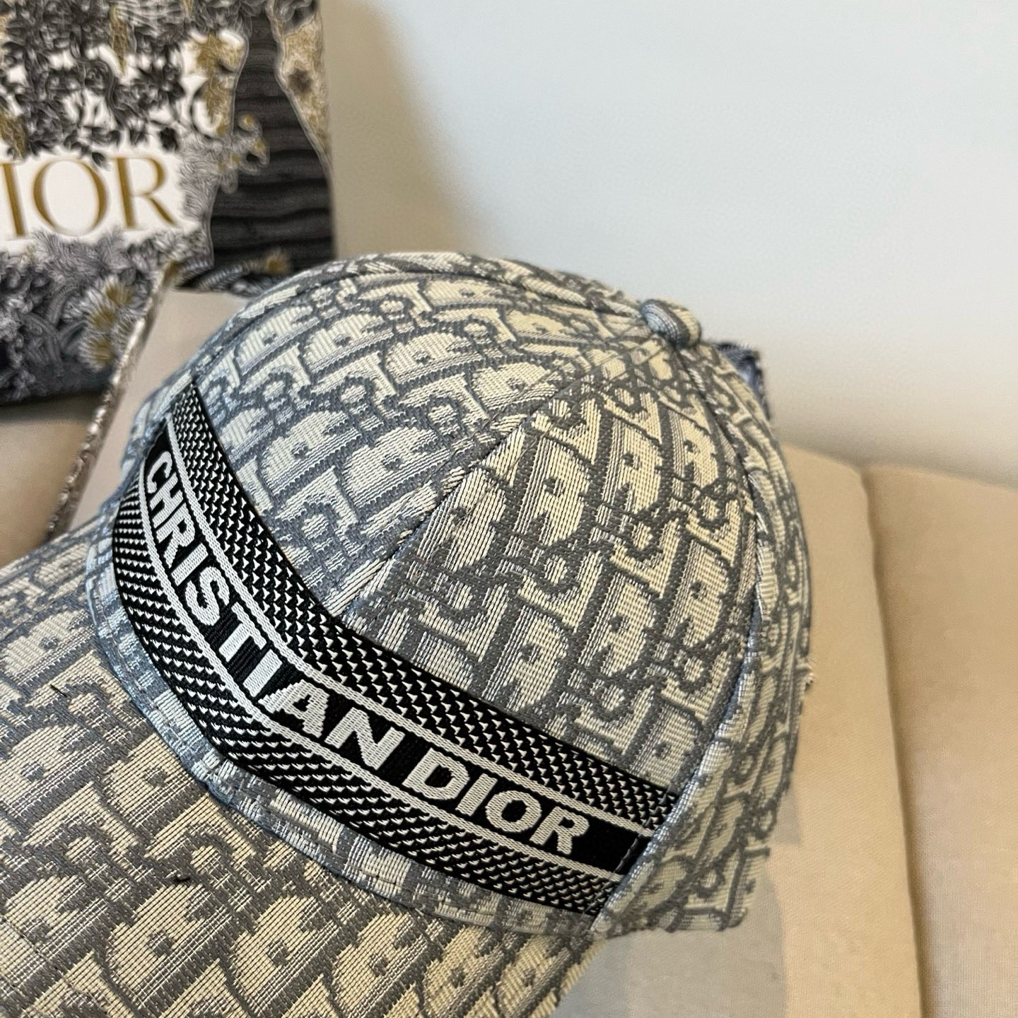 【DIOR迪奥】新款走量简约棒球帽🧢，新款出货，大牌款超好搭配，赶紧入手！