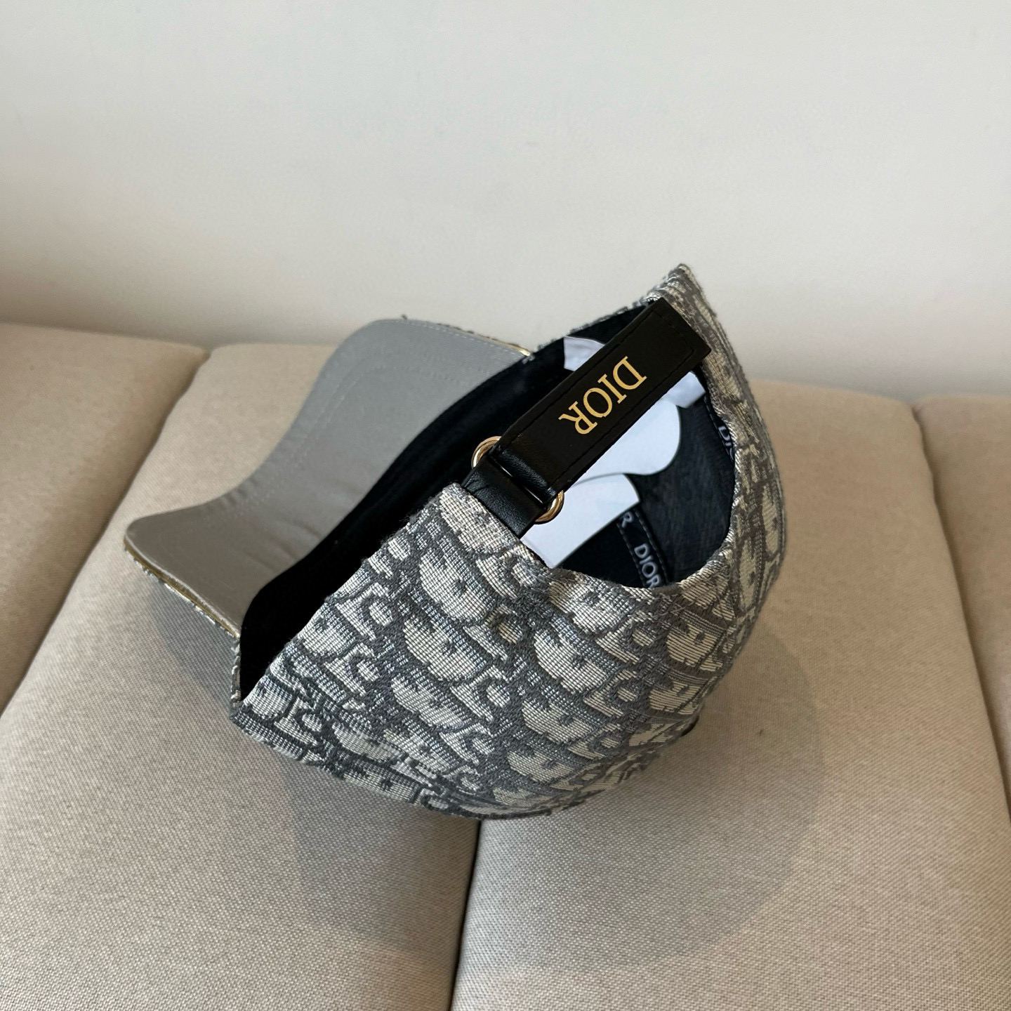 【DIOR迪奥】新款走量简约棒球帽🧢，新款出货，大牌款超好搭配，赶紧入手！