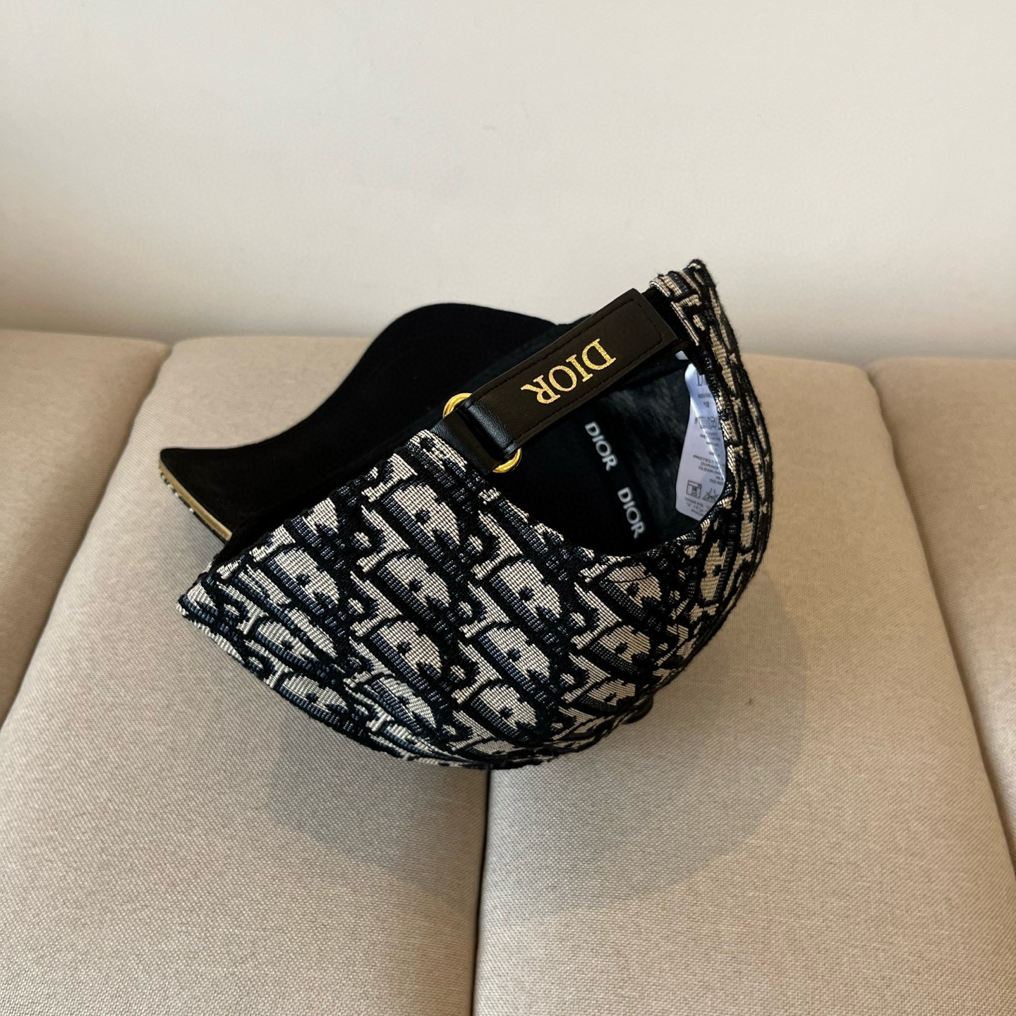 【DIOR迪奥】新款走量简约棒球帽🧢，新款出货，大牌款超好搭配，赶紧入手！