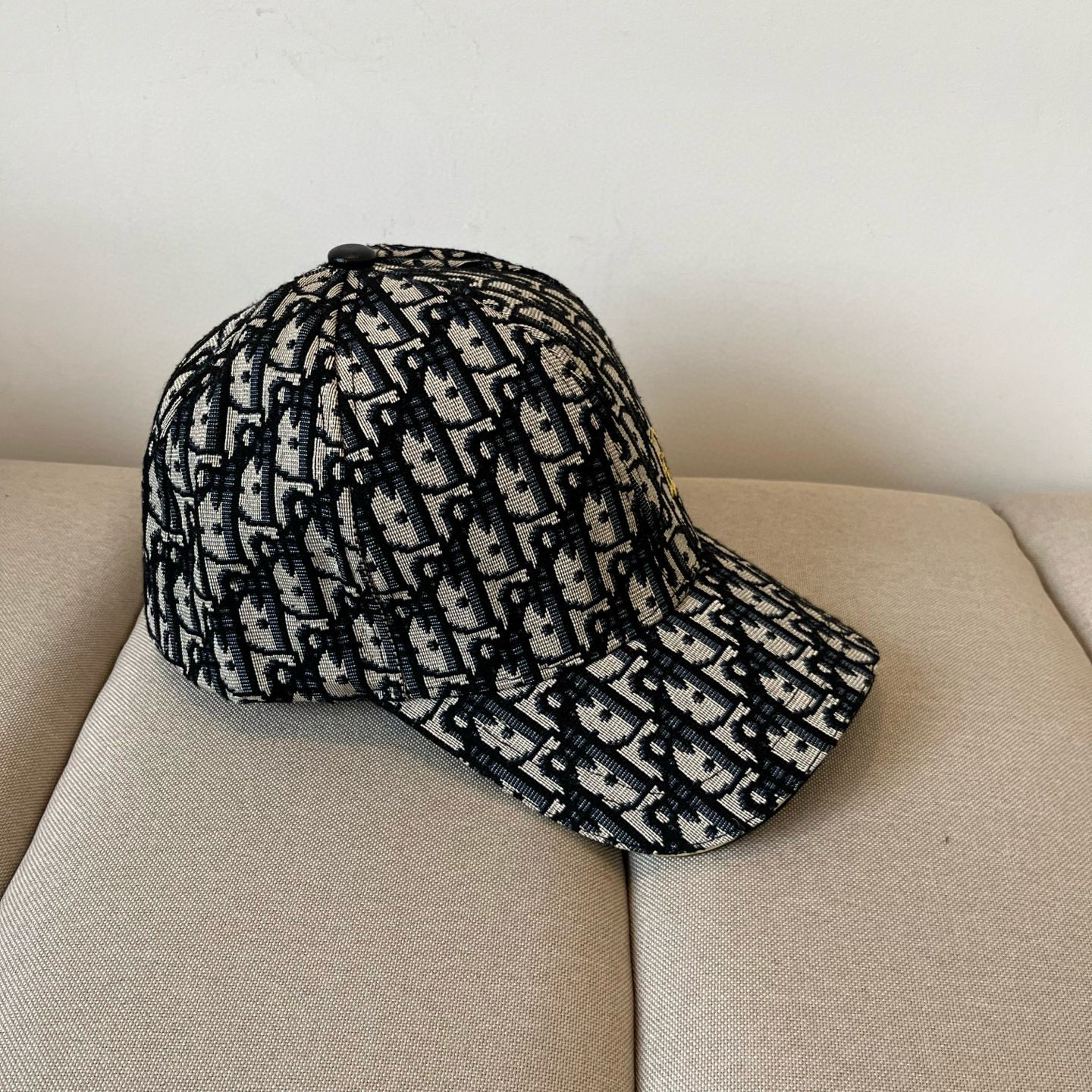 【DIOR迪奥】新款走量简约棒球帽🧢，新款出货，大牌款超好搭配，赶紧入手！