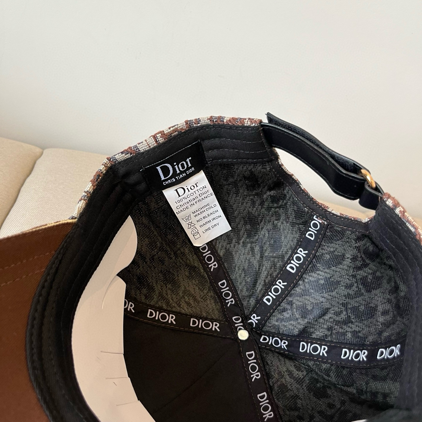 【DIOR迪奥】新款走量简约棒球帽🧢，新款出货，大牌款超好搭配，赶紧入手！