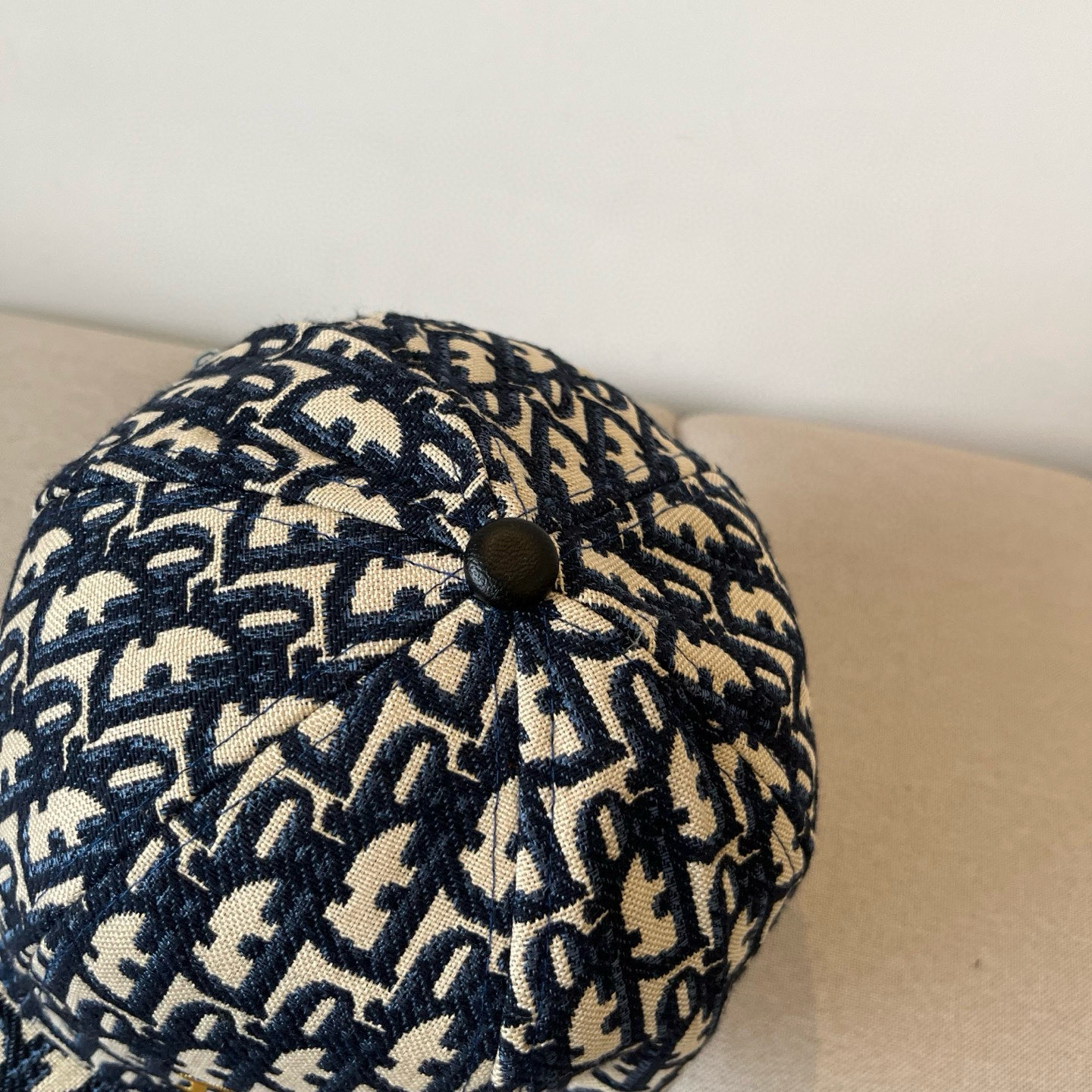 【DIOR迪奥】新款走量简约棒球帽🧢，新款出货，大牌款超好搭配，赶紧入手！