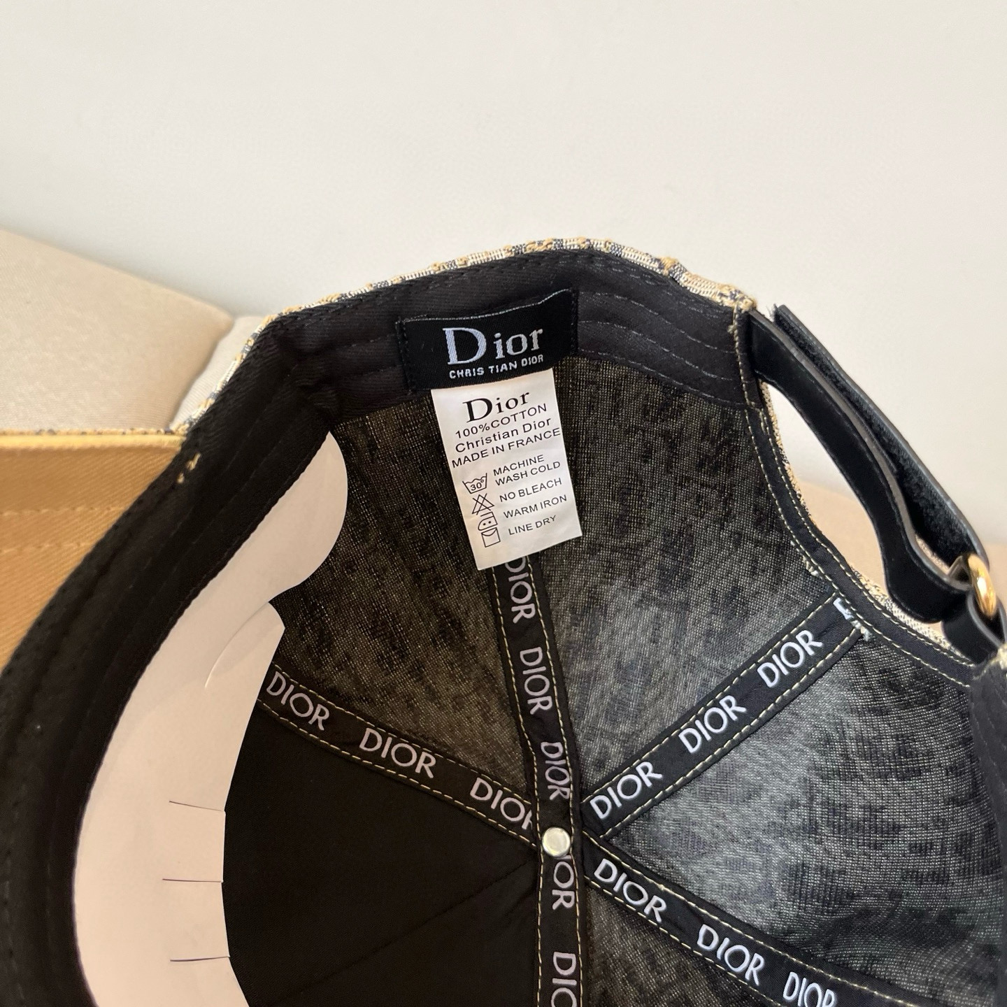 【DIOR迪奥】新款走量简约棒球帽🧢，新款出货，大牌款超好搭配，赶紧入手！