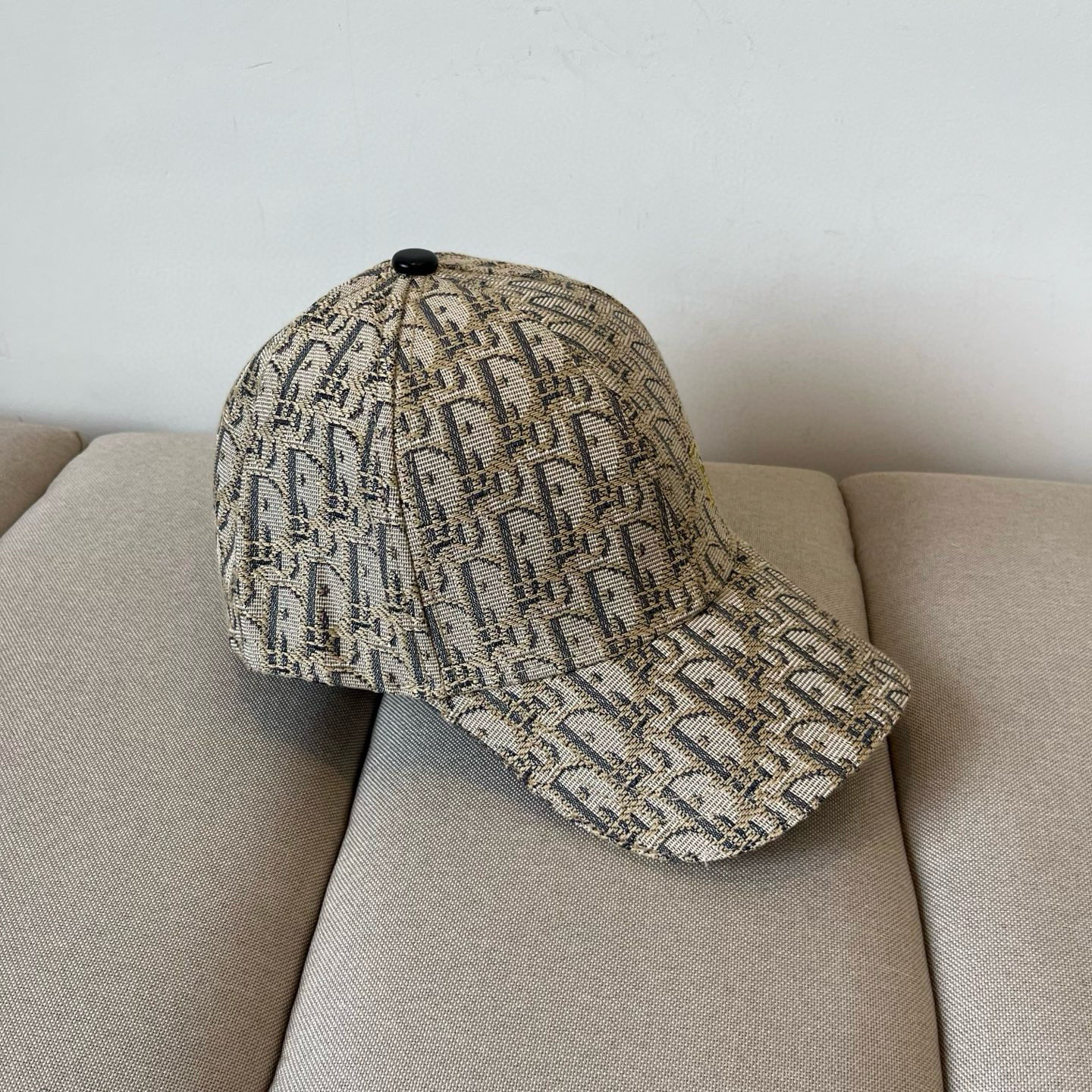 【DIOR迪奥】新款走量简约棒球帽🧢，新款出货，大牌款超好搭配，赶紧入手！