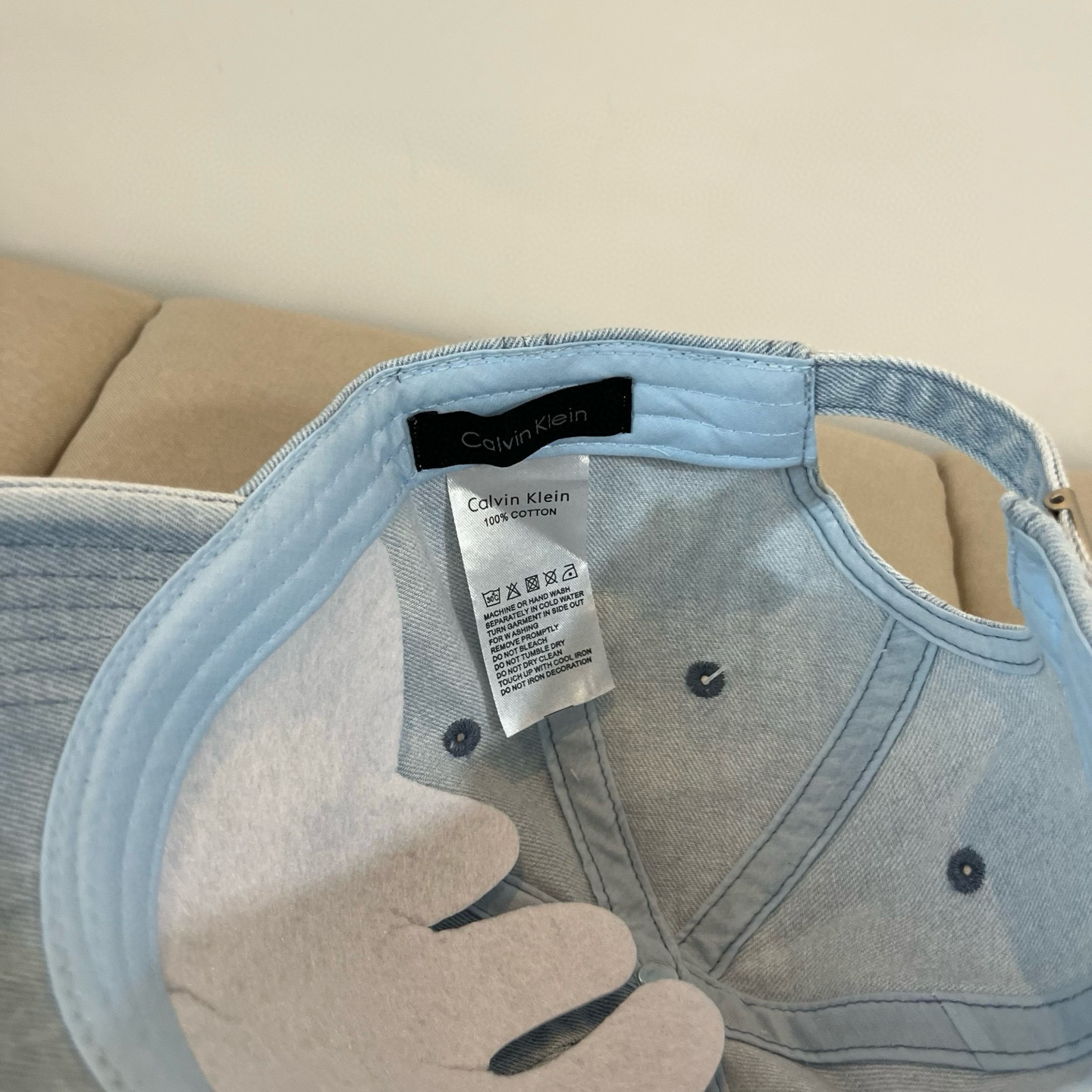  Calvin Klein，CKlogo棒球帽 请认准高端品质市场唯一对版，小红书推荐，时尚百搭，众多明